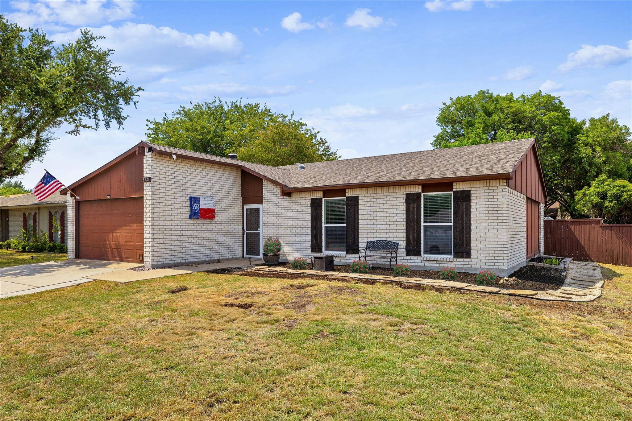 The Colony, TX 75056,5241 Hawse Drive