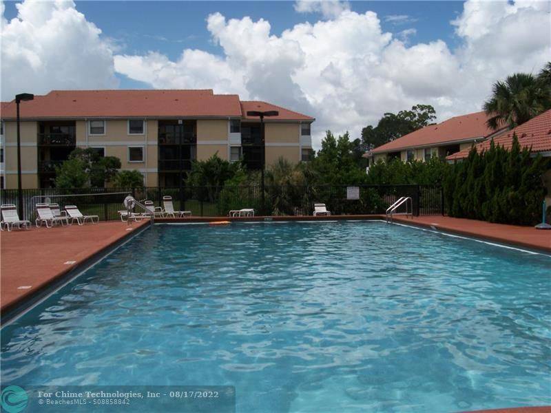 Coral Springs, FL 33067,5761 Riverside Dr  #306B4