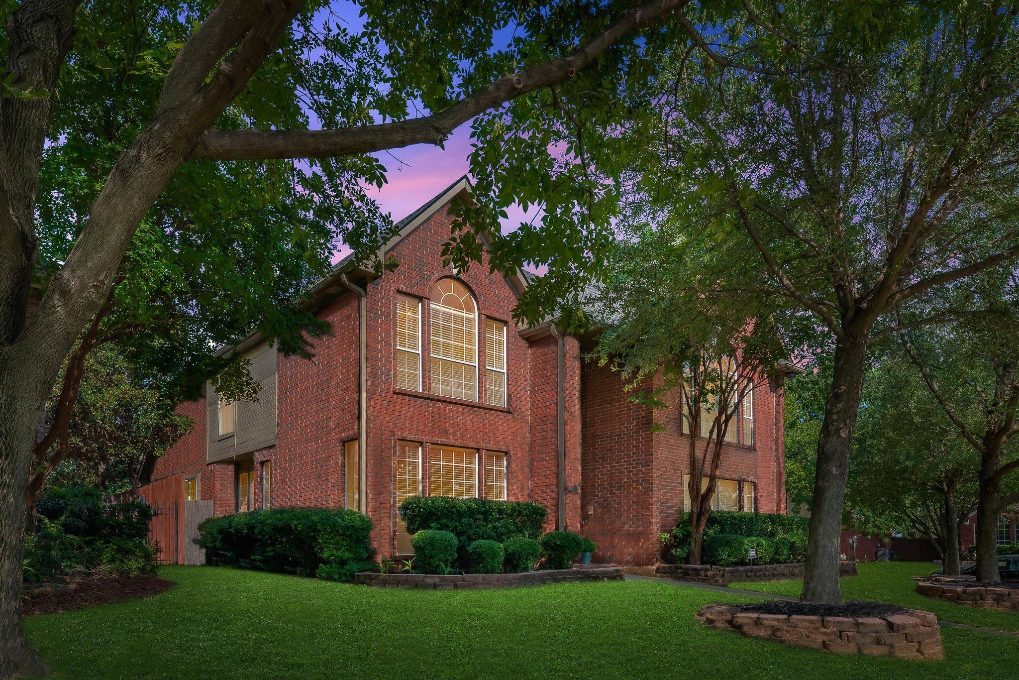 Grapevine, TX 76051,1713 Foxchase Lane