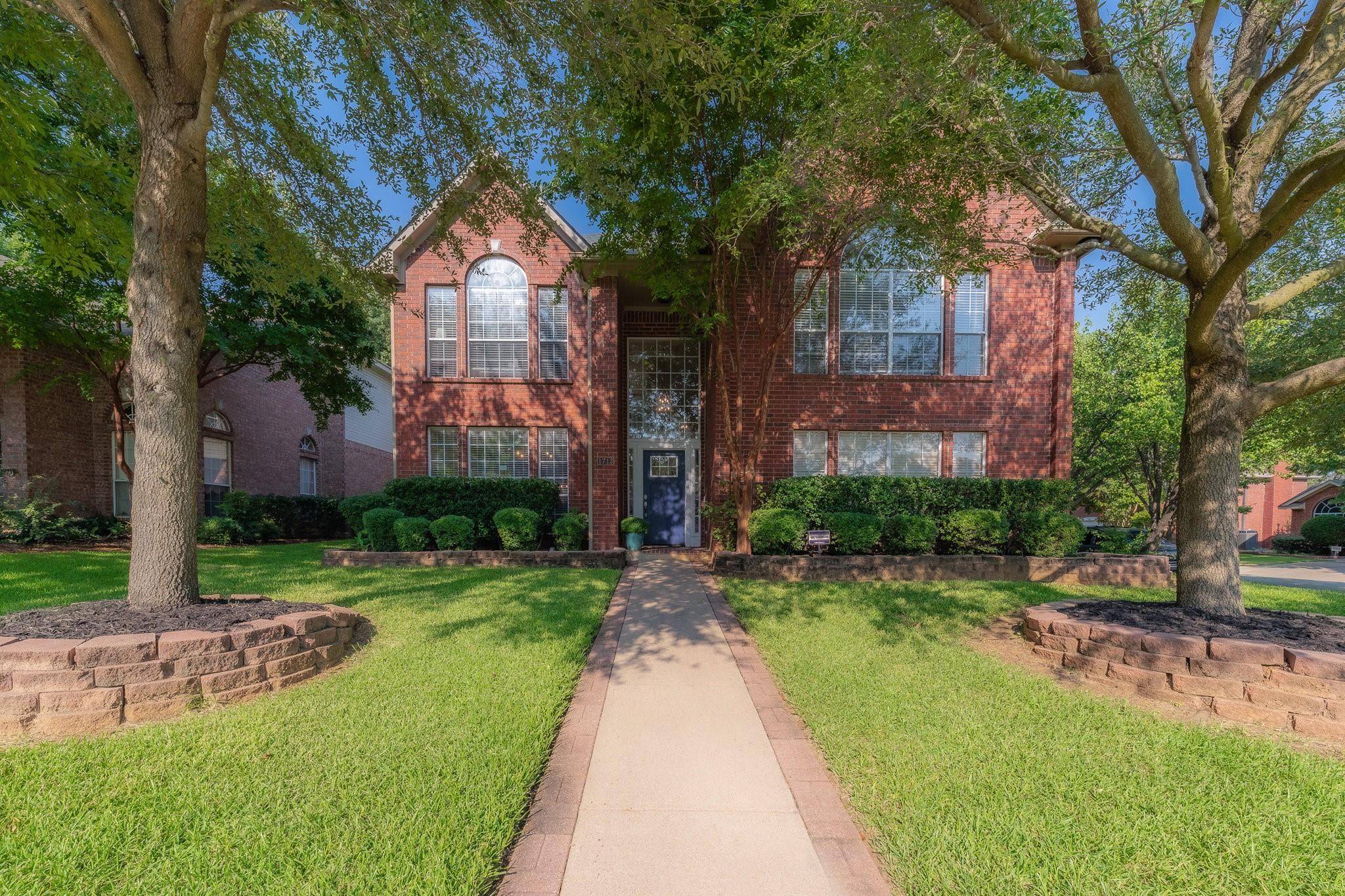 Grapevine, TX 76051,1713 Foxchase Lane