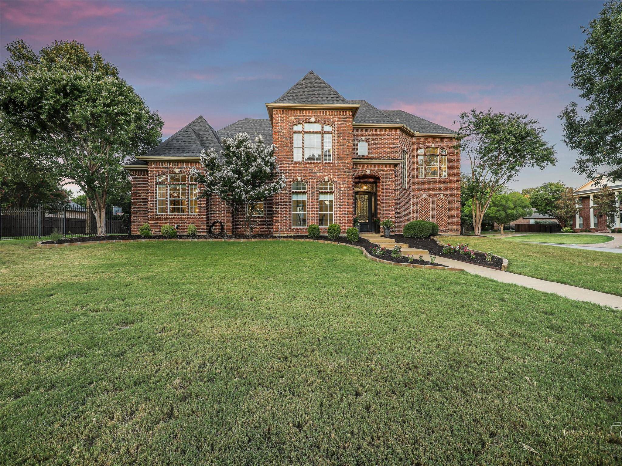 Southlake, TX 76092,717 Manchester Court