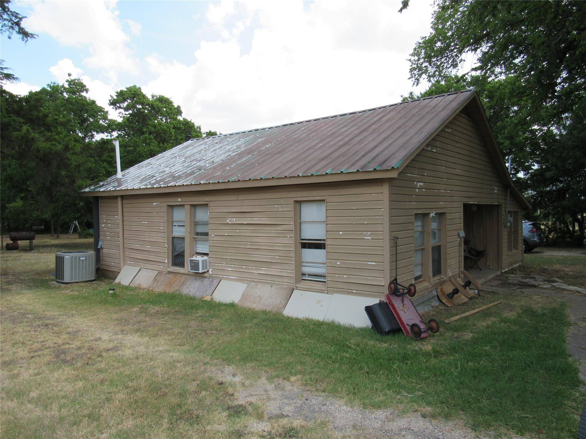 Blooming Grove, TX 76626,424 W 3rd Street