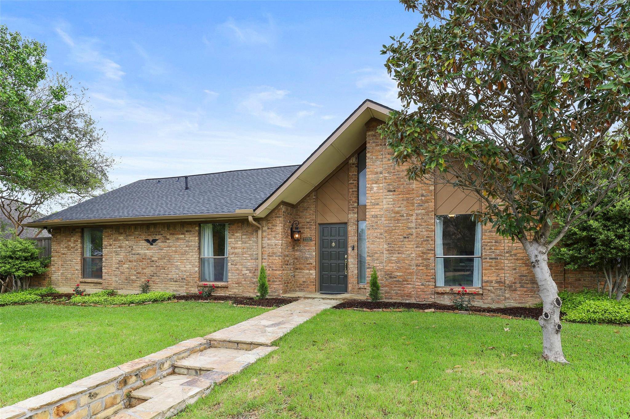 Carrollton, TX 75007,1132 Yorkshire Drive