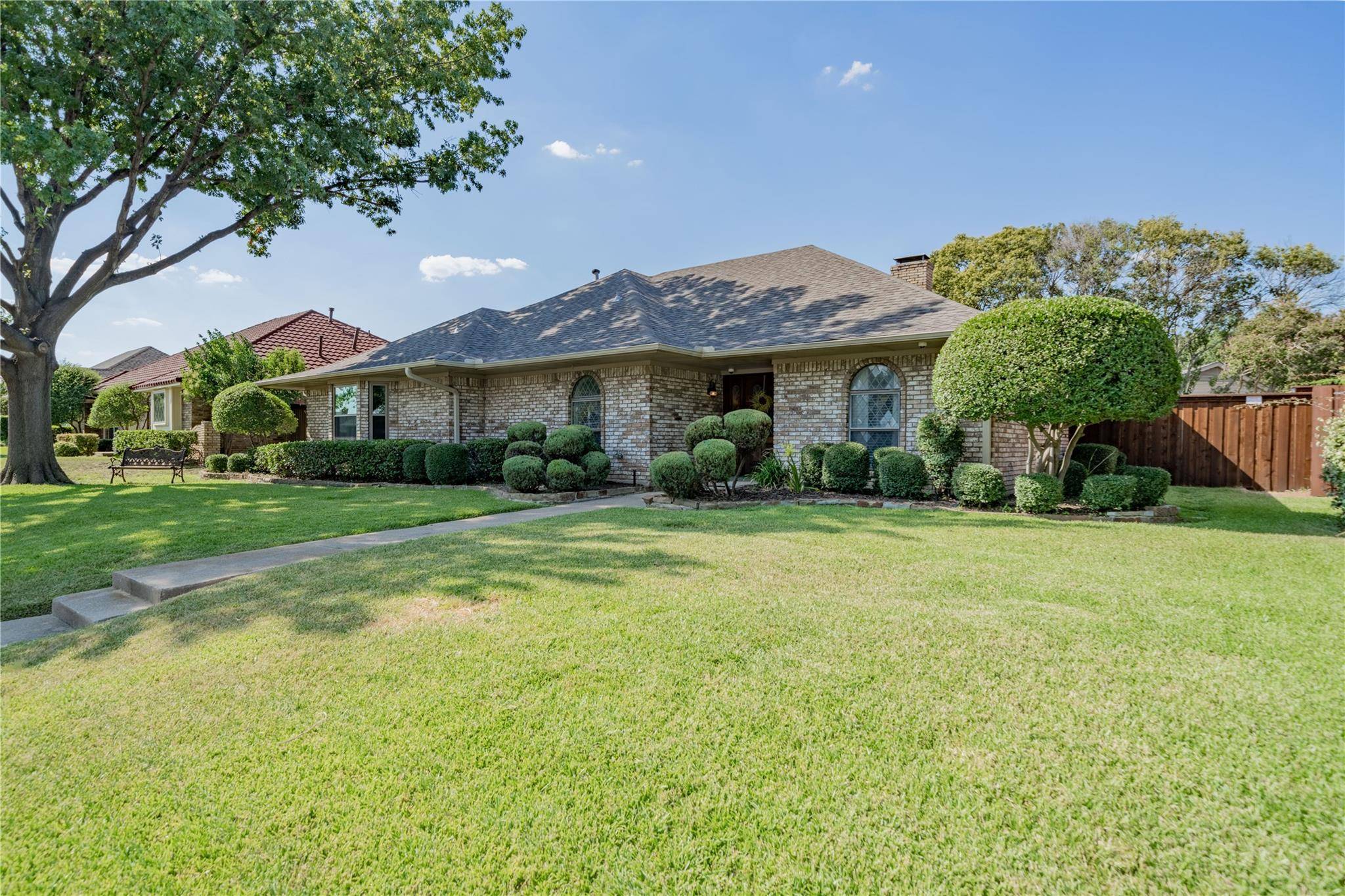 Carrollton, TX 75007,1122 Yorkshire Drive