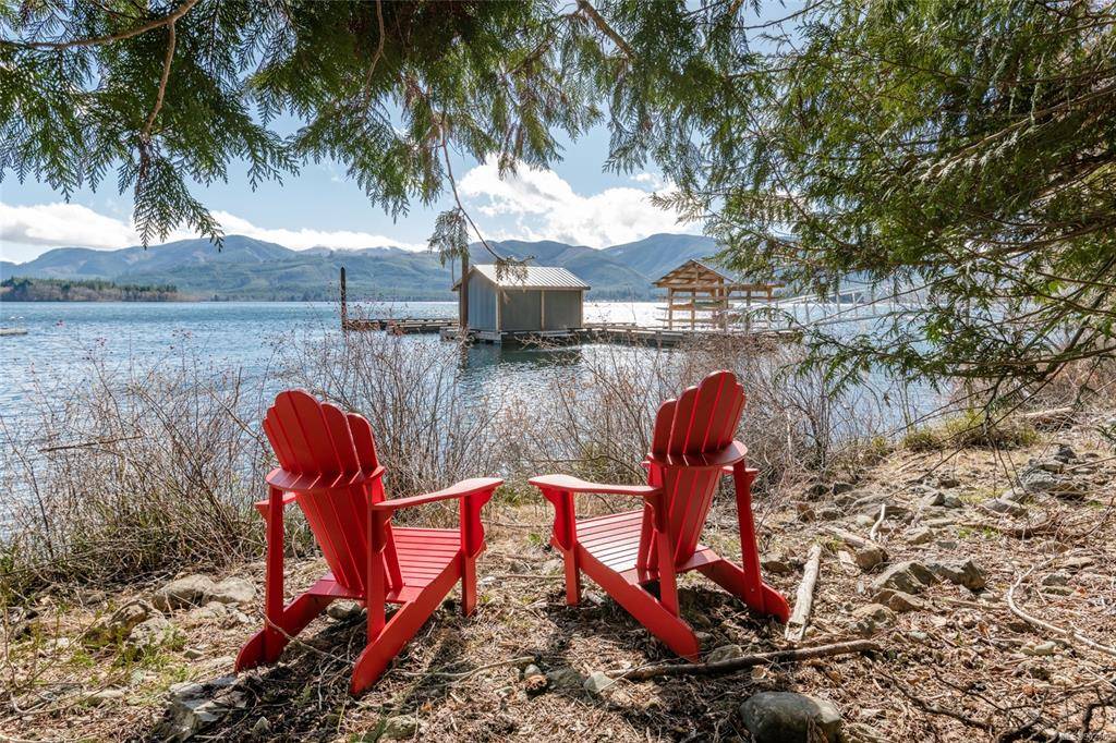 Lake Cowichan, BC V0R 2G1,7470 Cottage Way #9