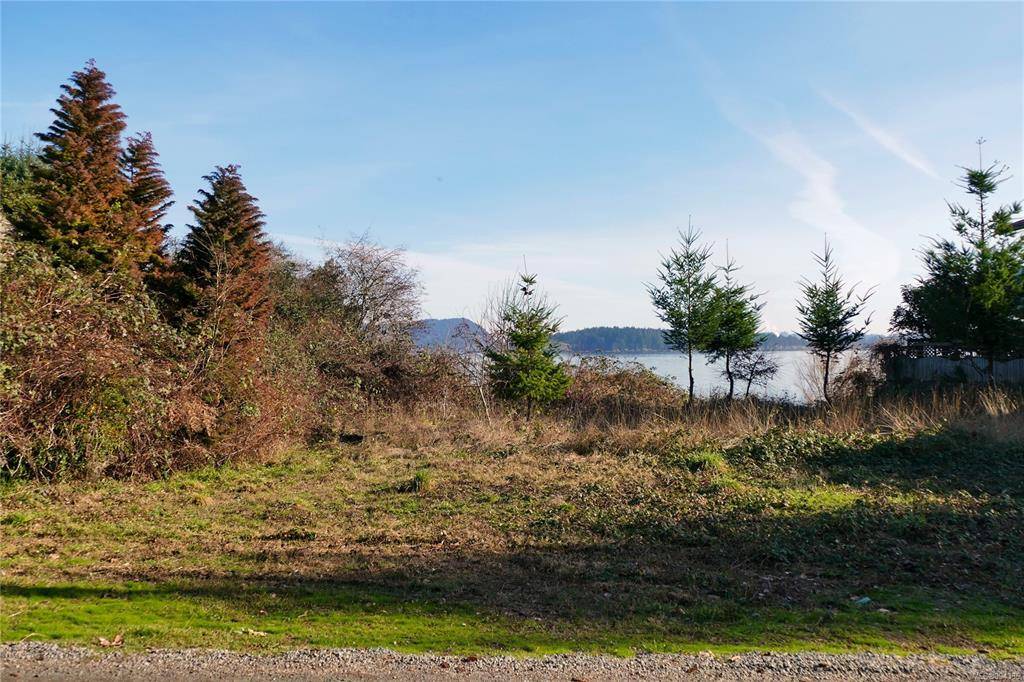 Protection Island, BC V9R 6R1,212 Captain Morgans Blvd