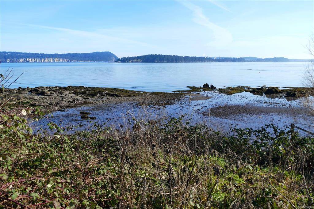 Protection Island, BC V9R 6R1,212 Captain Morgans Blvd