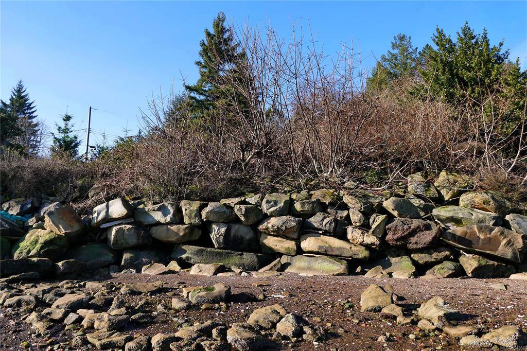 Protection Island, BC V9R 6R1,212 Captain Morgans Blvd