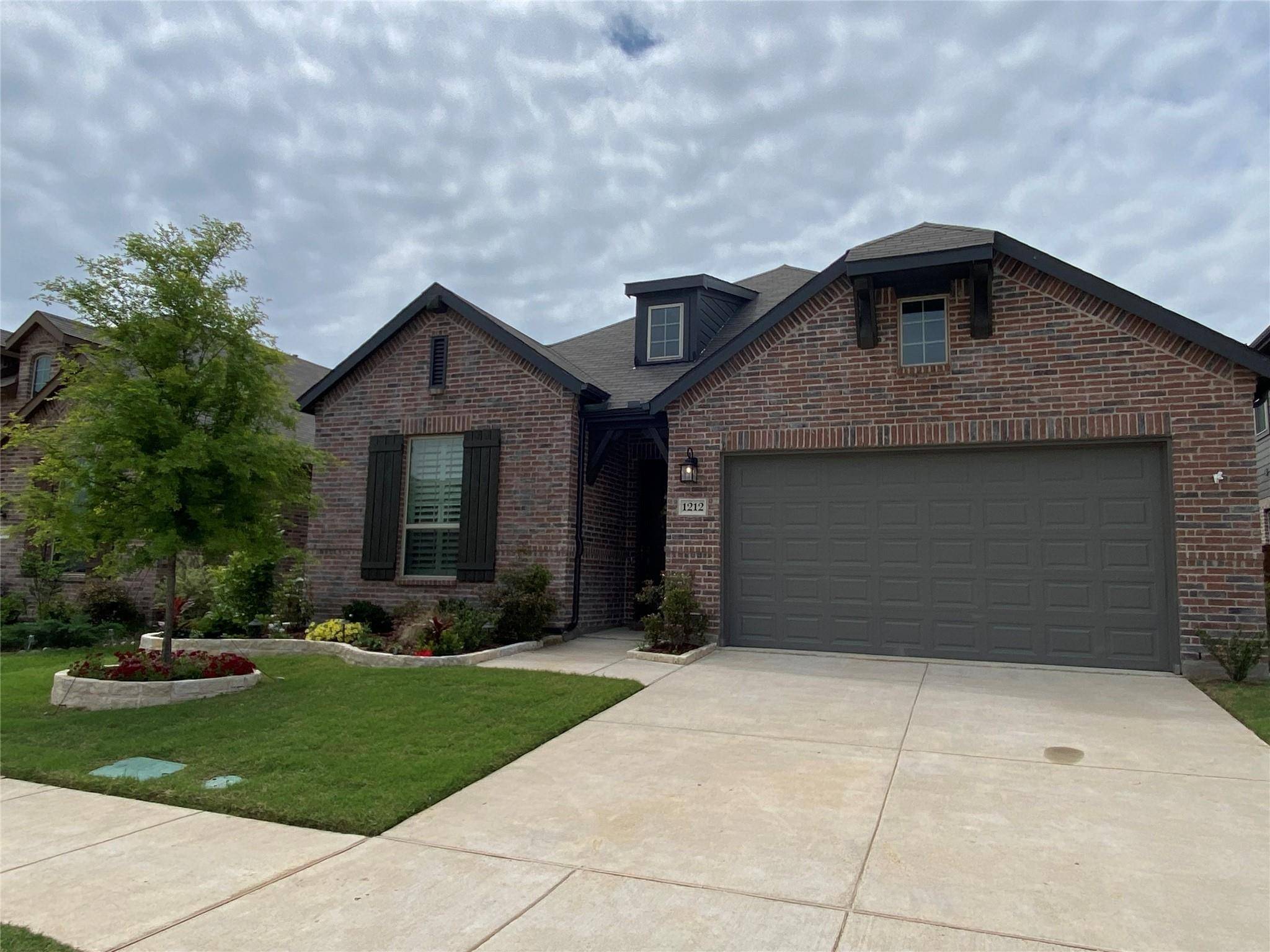 Little Elm, TX 75068,1212 Kingbird Drive