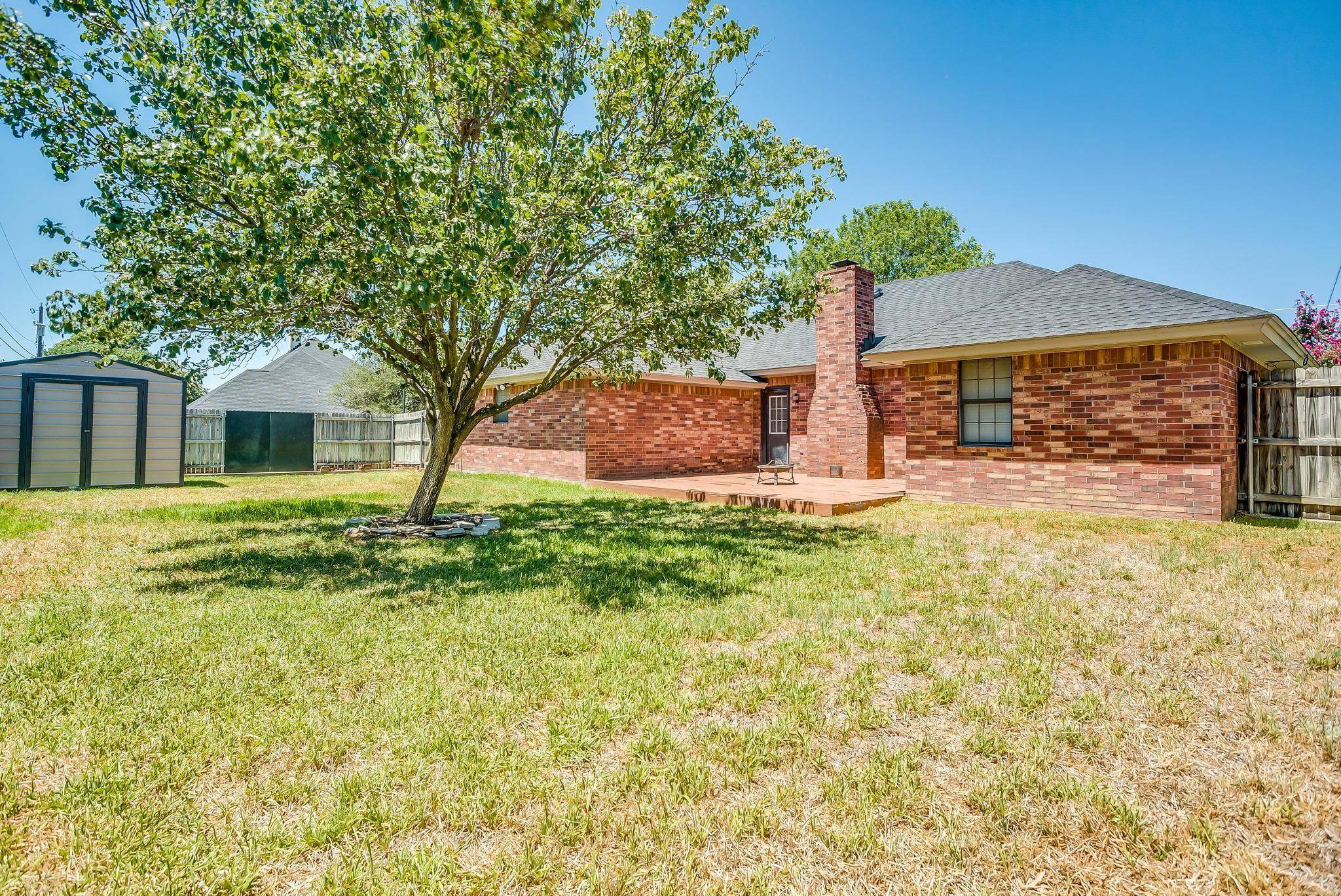 Stephenville, TX 76401,688 Bluebonnet Street