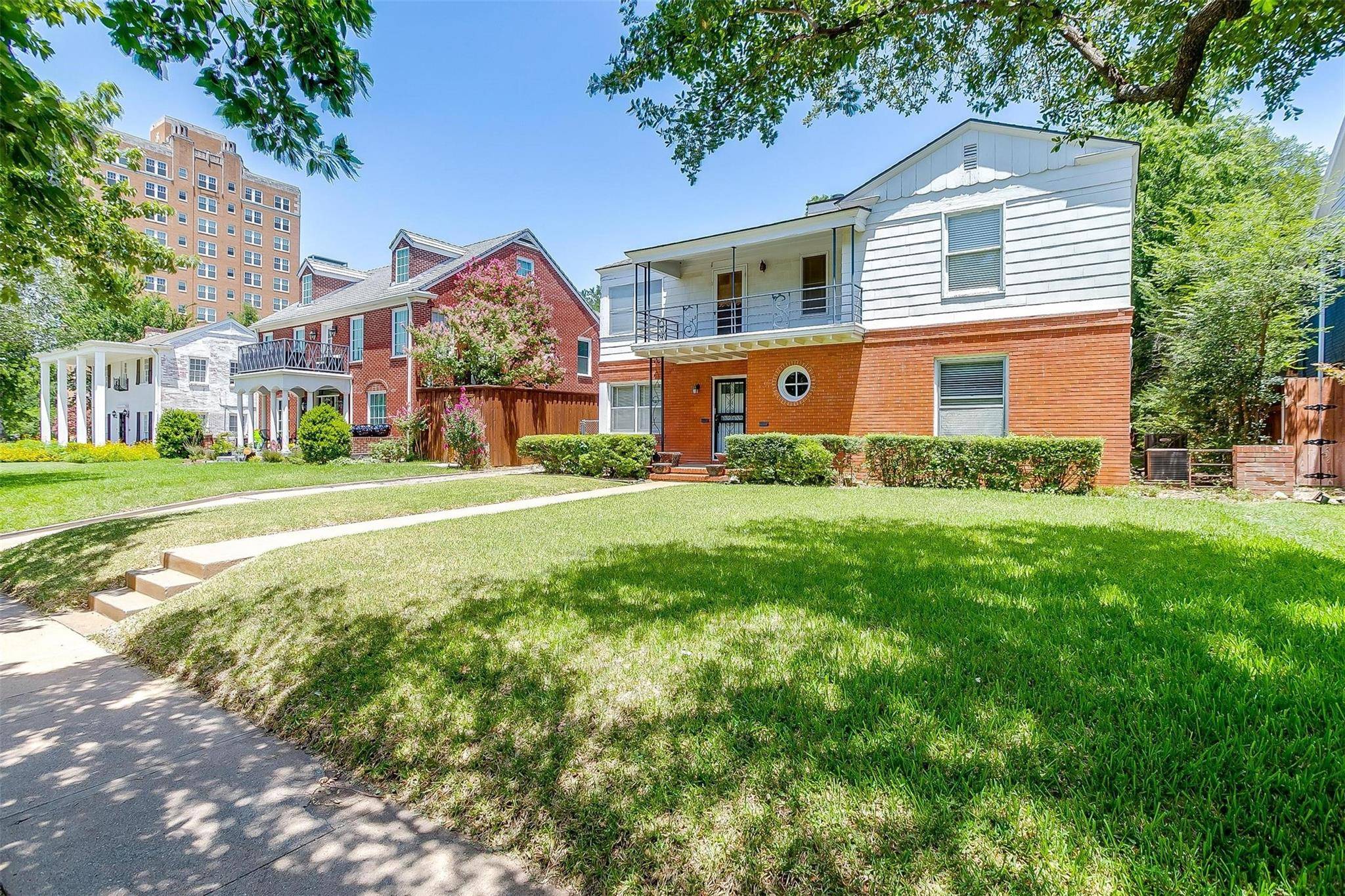 Fort Worth, TX 76110,1809 Rockridge Terrace