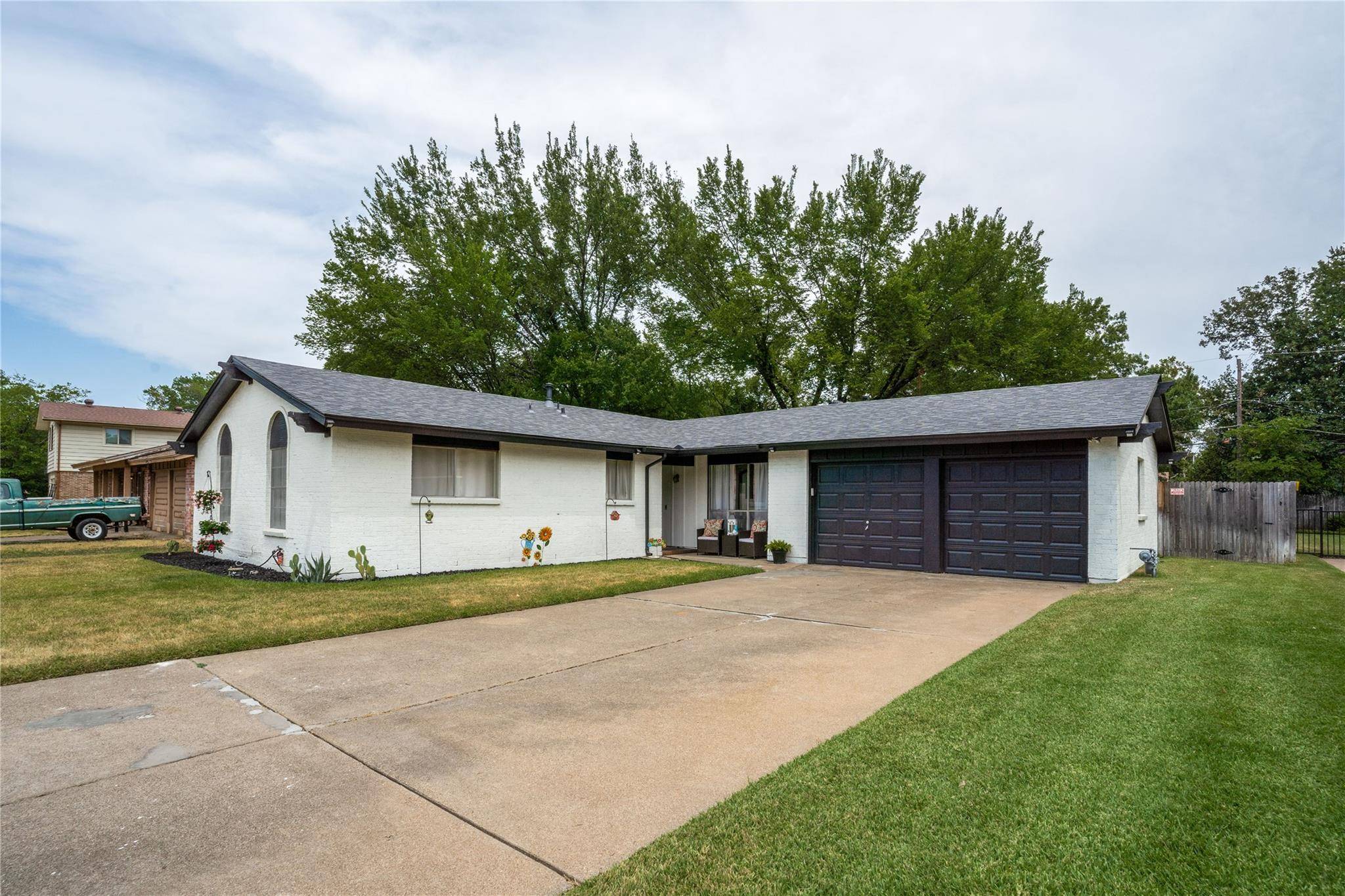 Arlington, TX 76013,2800 Buffalo Drive