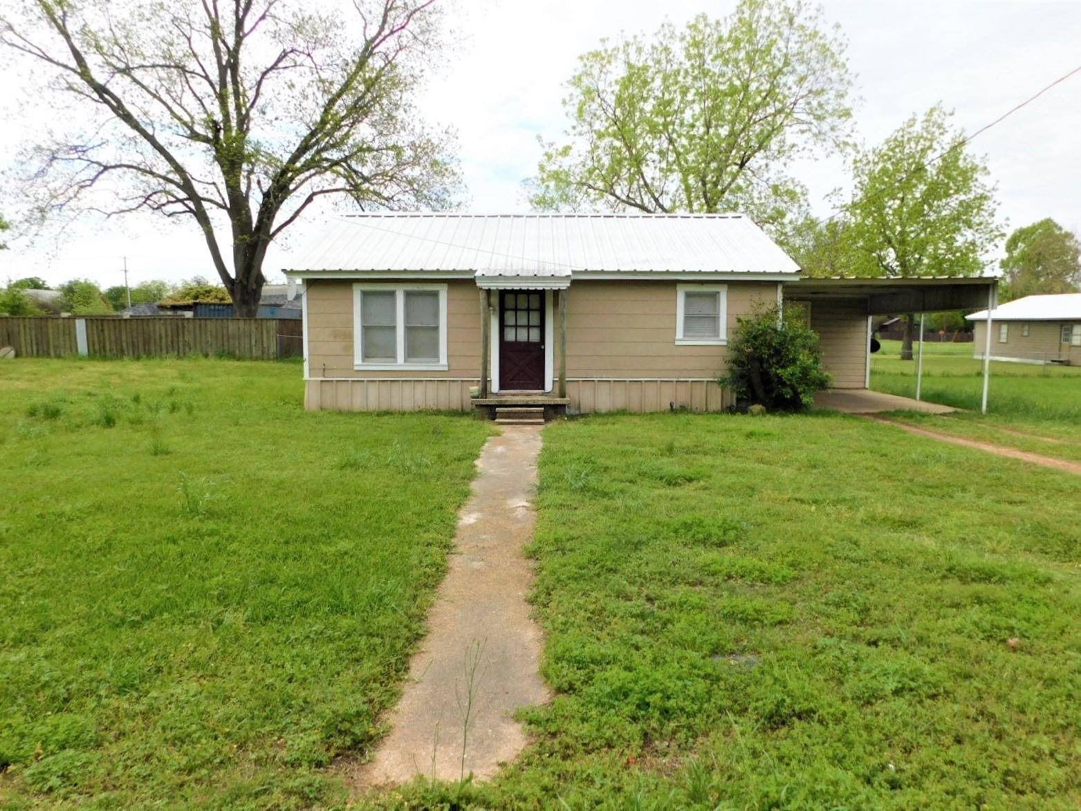 Fairfield, TX 75840,409 E Bradley Street