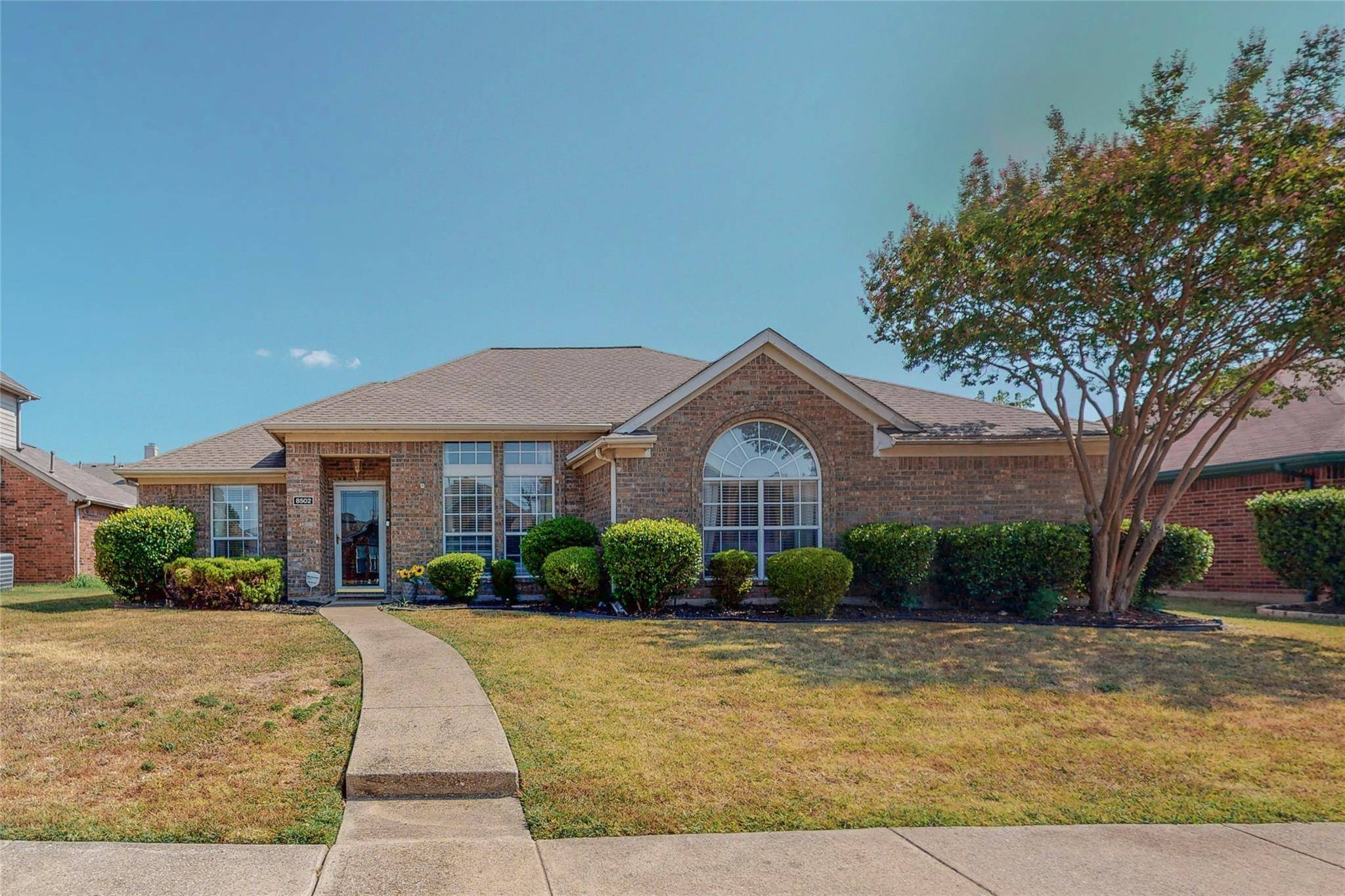 Rowlett, TX 75089,8502 Manchester Drive