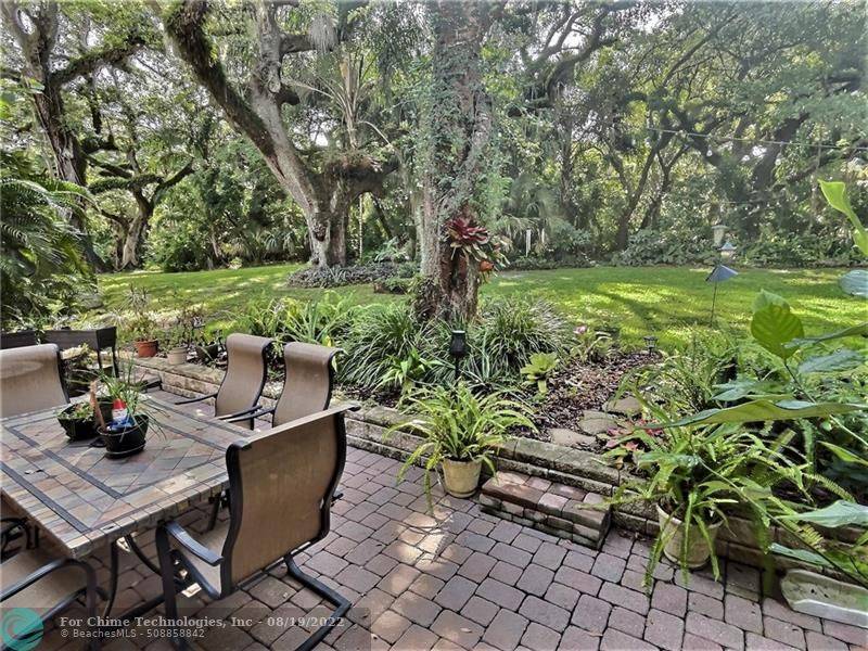 Davie, FL 33324,1660 E Oak Knoll Cir