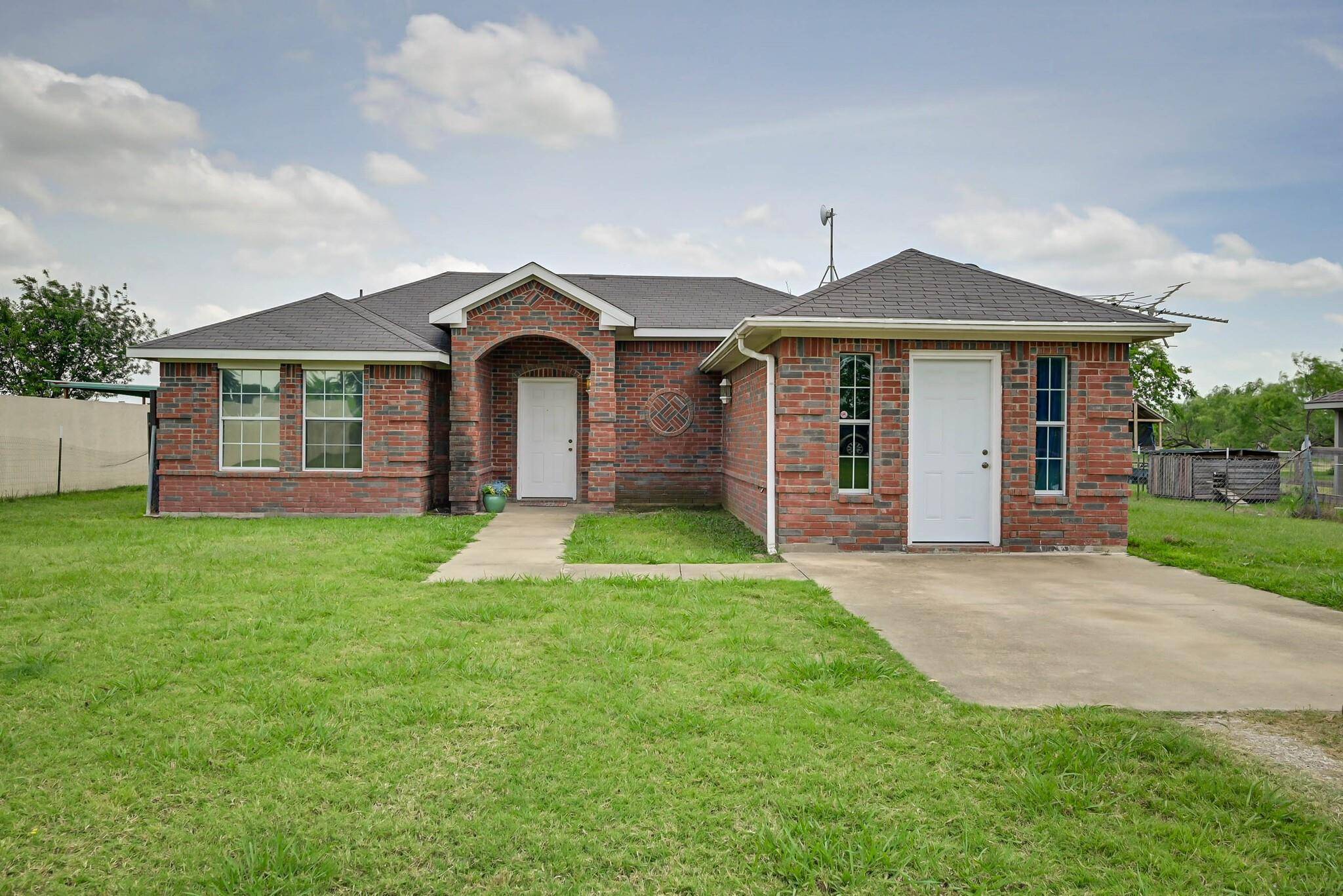 Terrell, TX 75160,13268 County Road 236