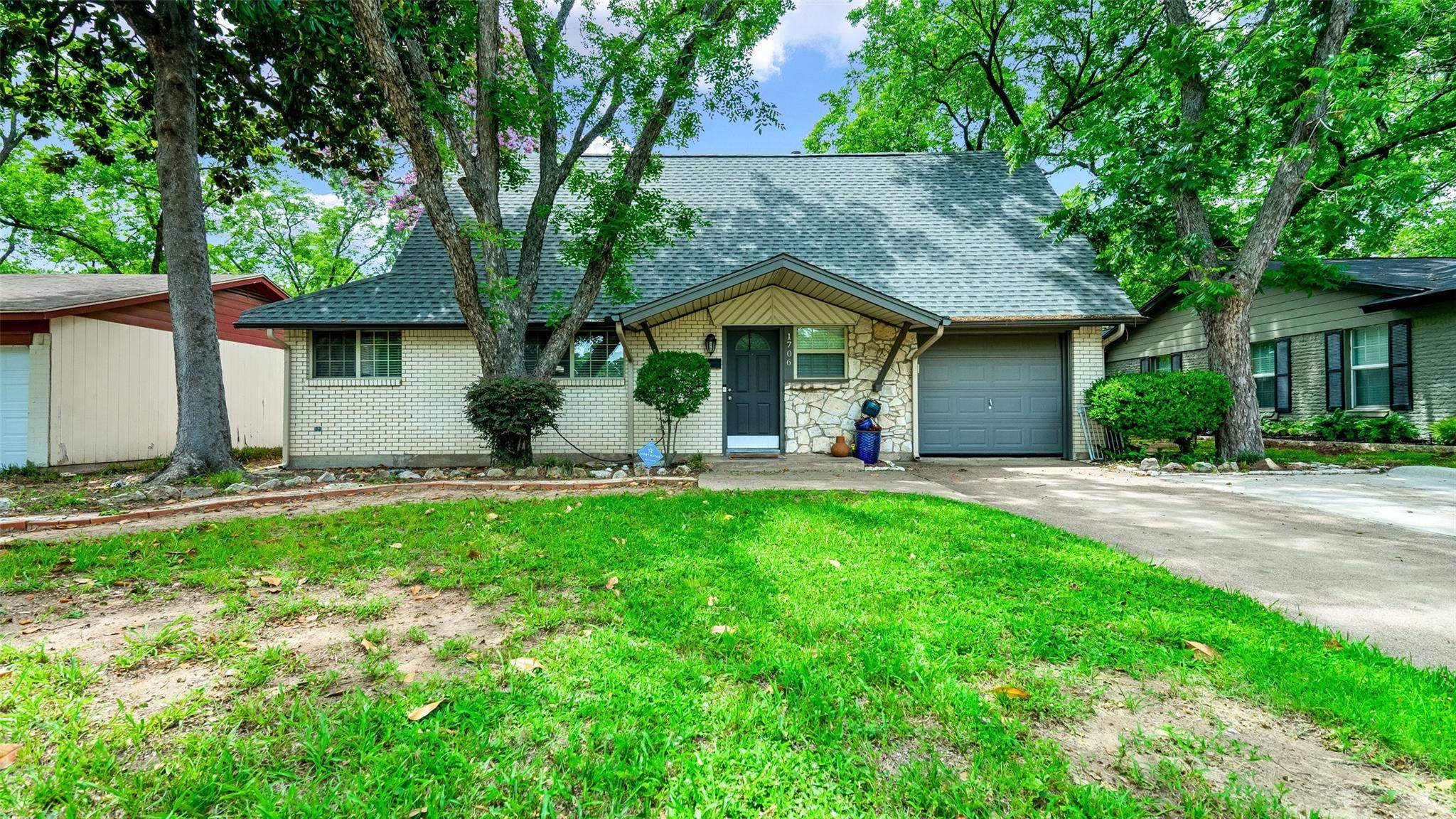 Arlington, TX 76012,1706 Foster Drive