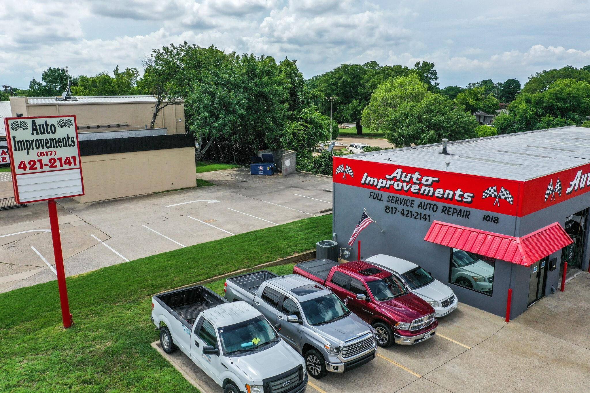 Grapevine, TX 76051,1018 W Northwest Highway