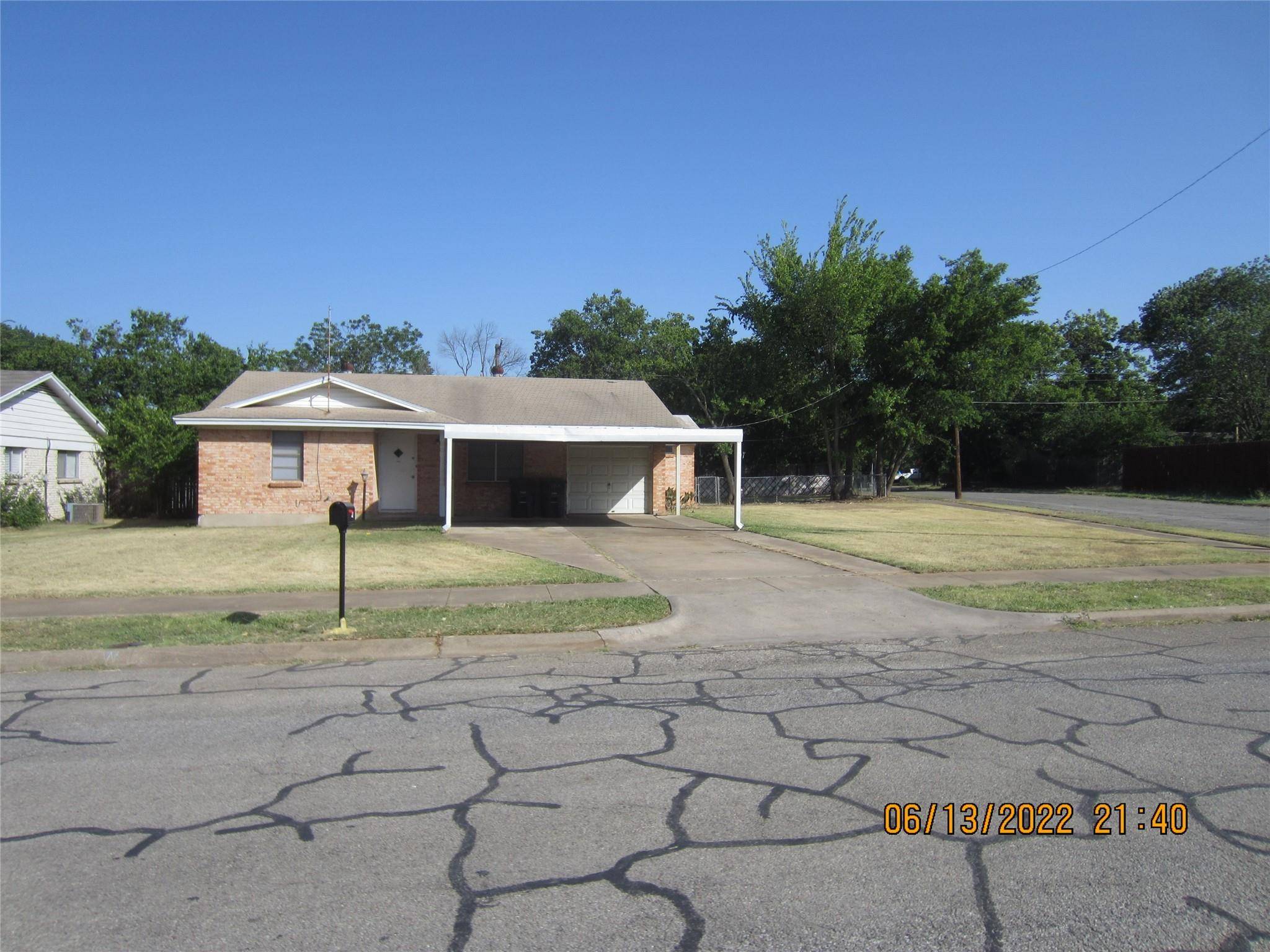 Cleburne, TX 76033,1408 Phillips Street