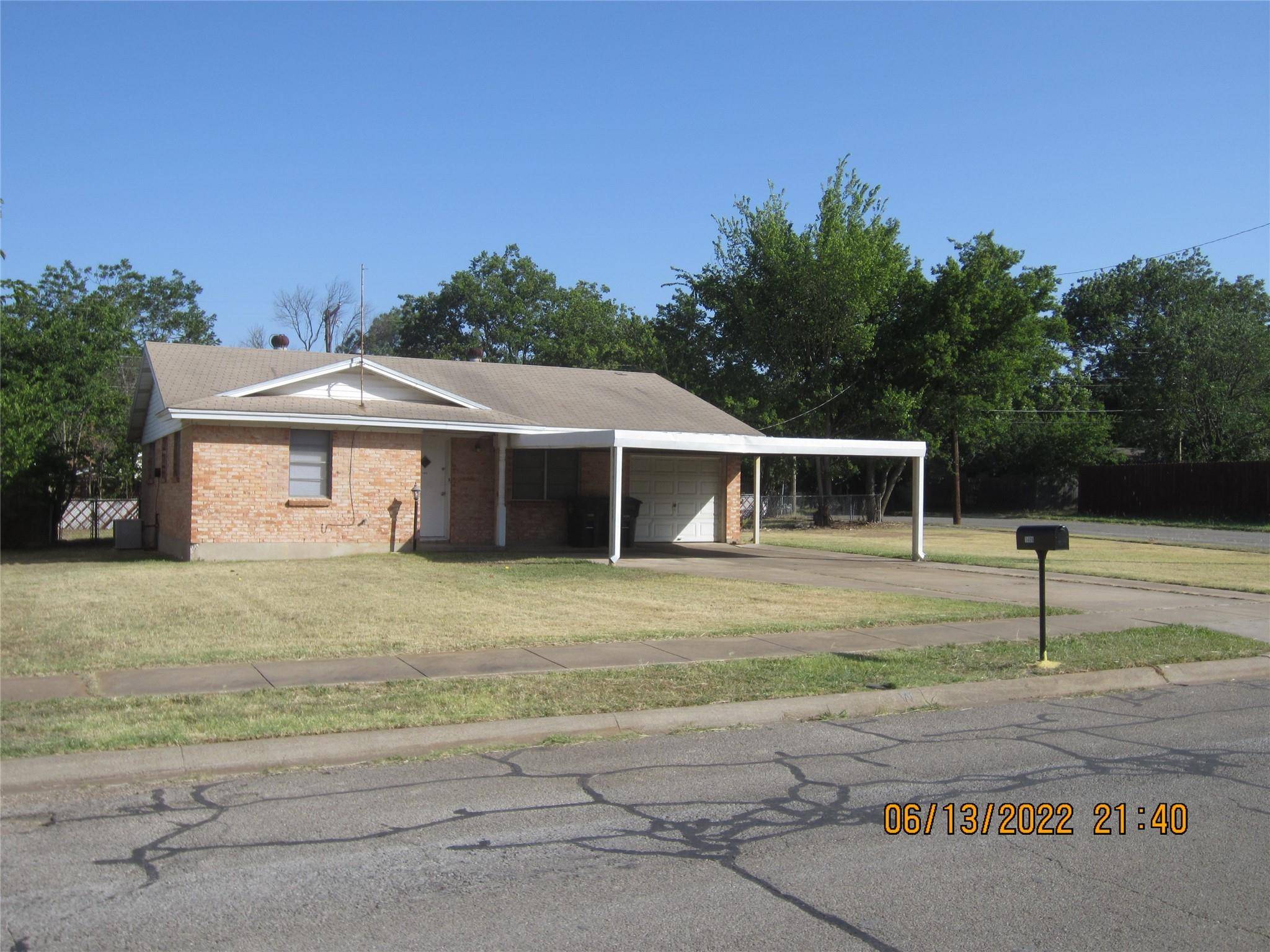 Cleburne, TX 76033,1408 Phillips Street