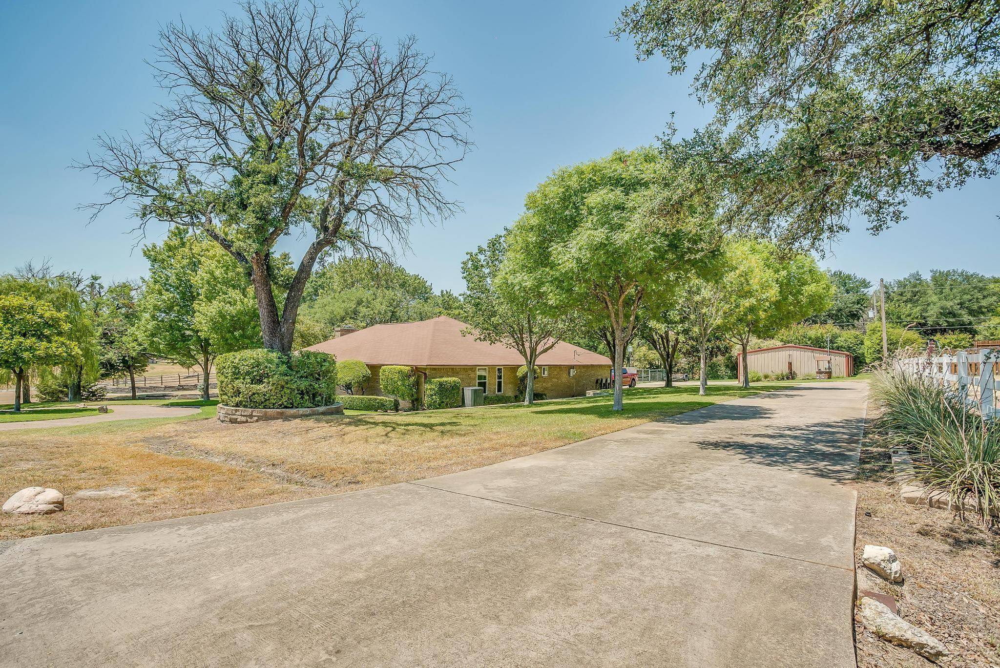 Willow Park, TX 76087,512 Kings Gate Road