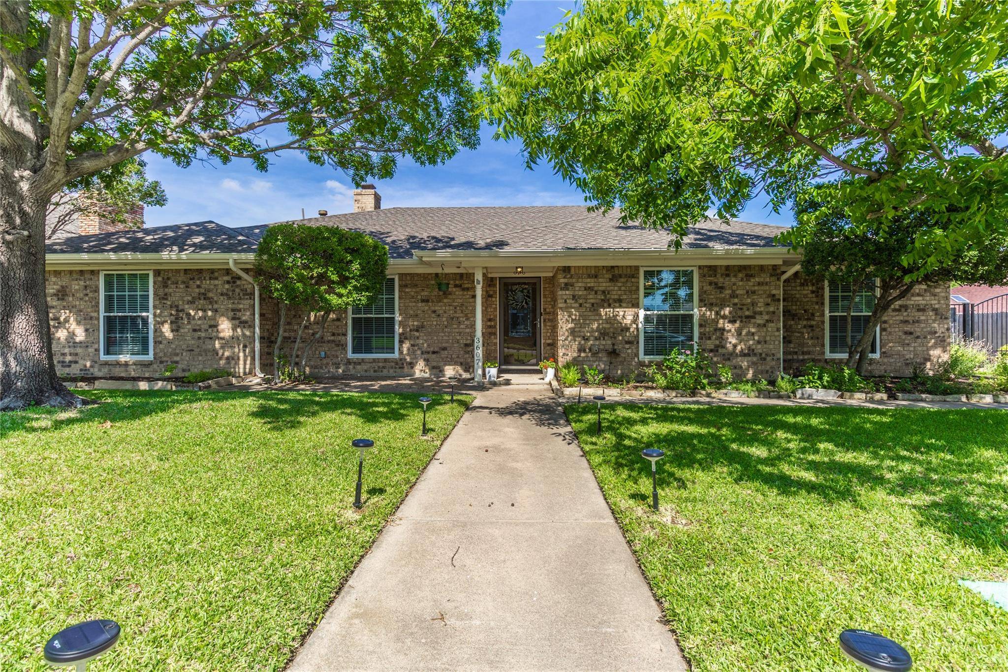 Arlington, TX 76016,3607 Ivywild Court