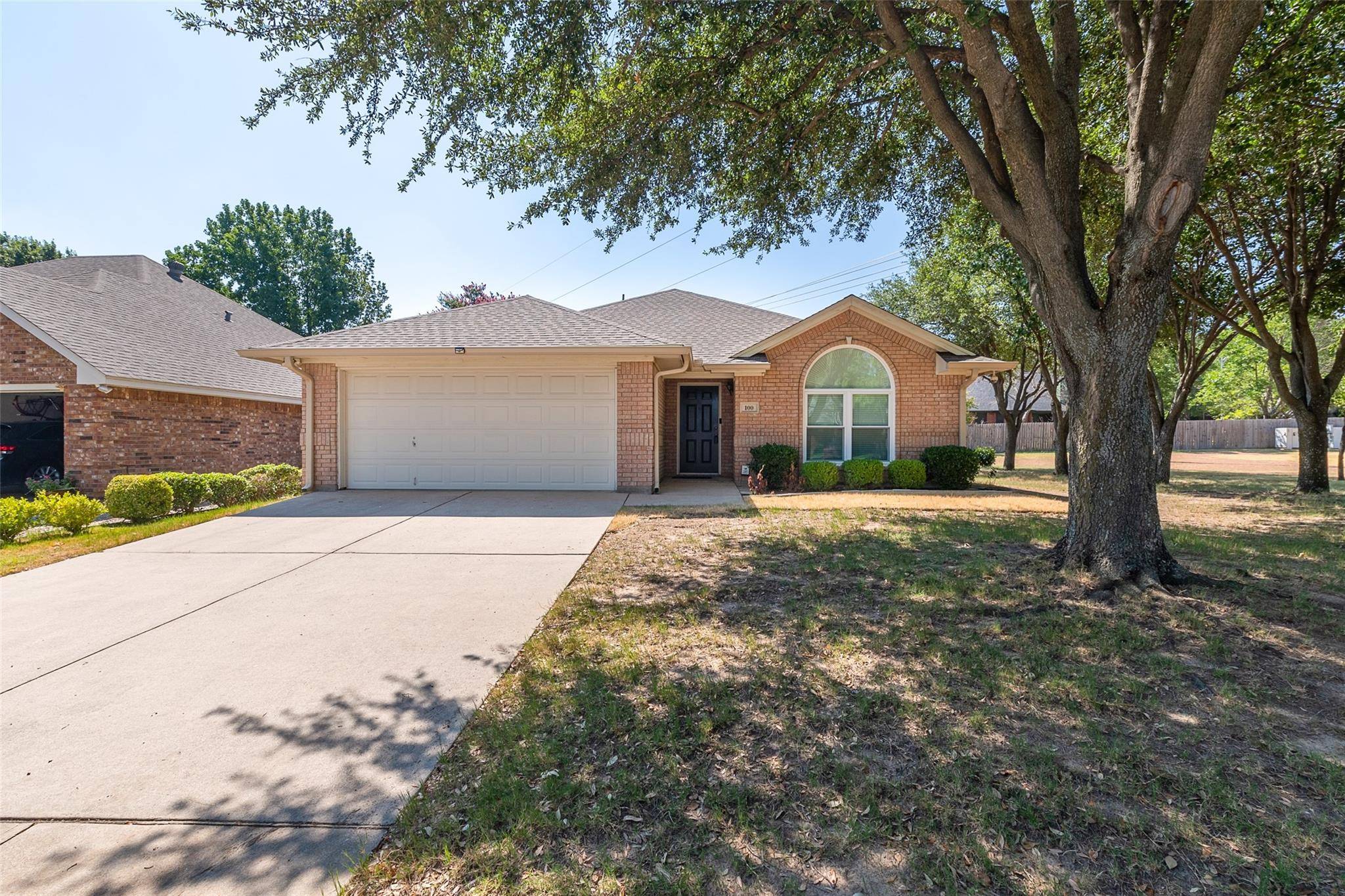 Burleson, TX 76028,100 Sunny Meadows Drive