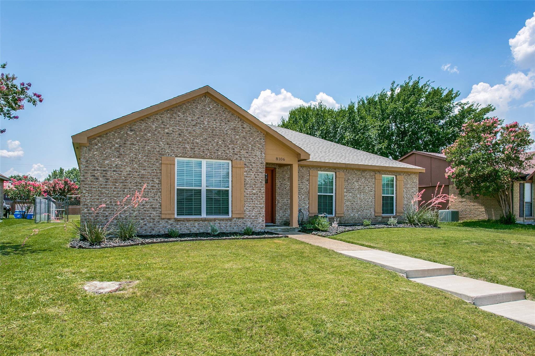 Rowlett, TX 75088,8106 Woodside Road