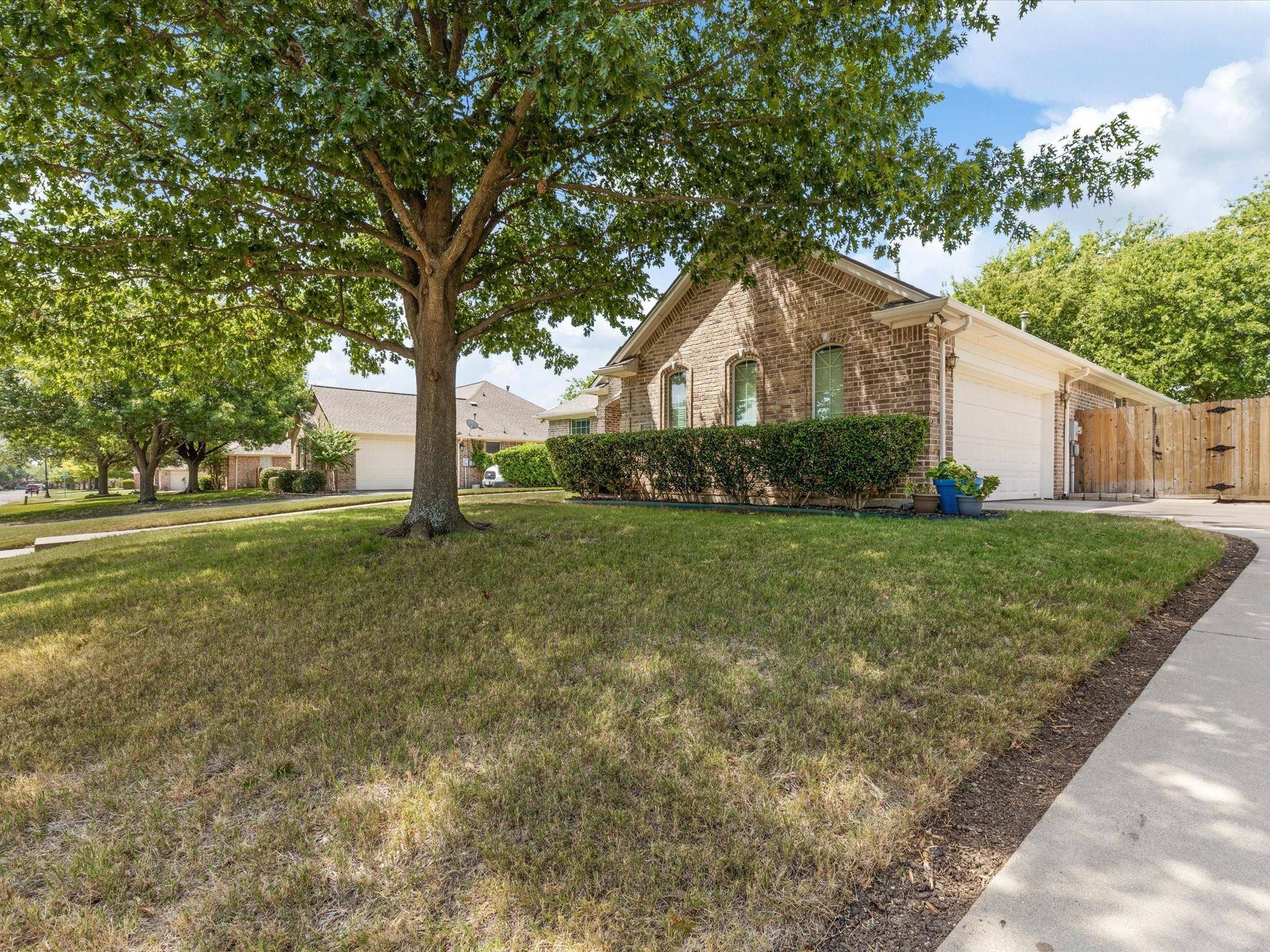 Cleburne, TX 76033,1508 Twin Oaks Drive