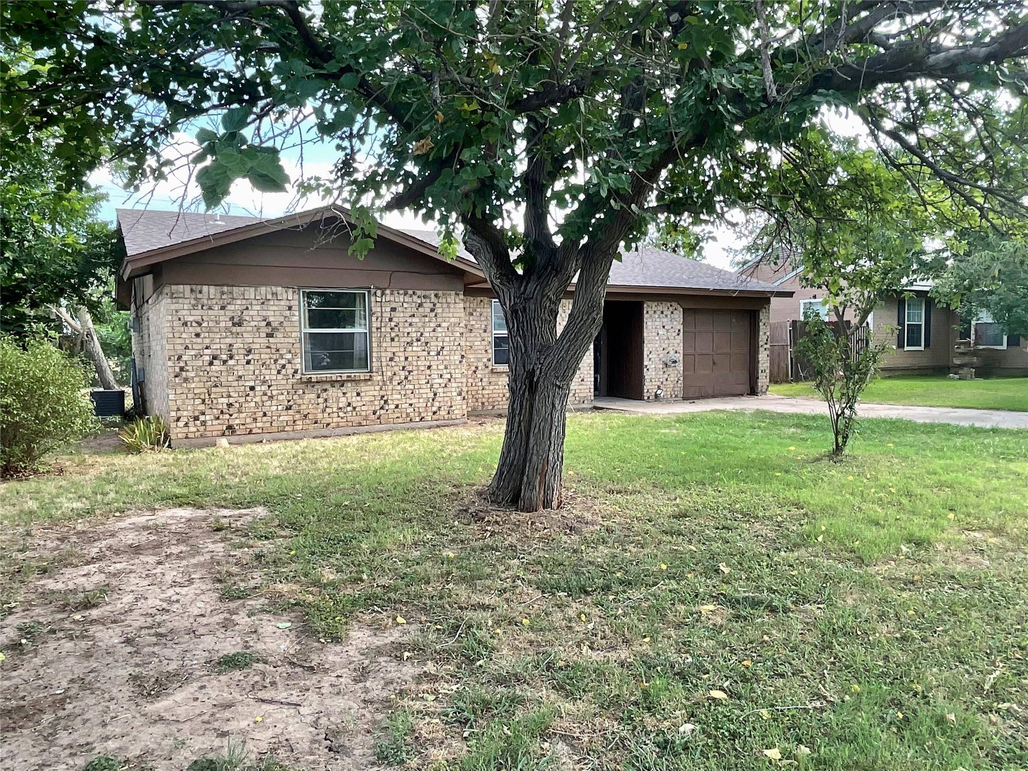 Mineral Wells, TX 76067,1708 21st Street