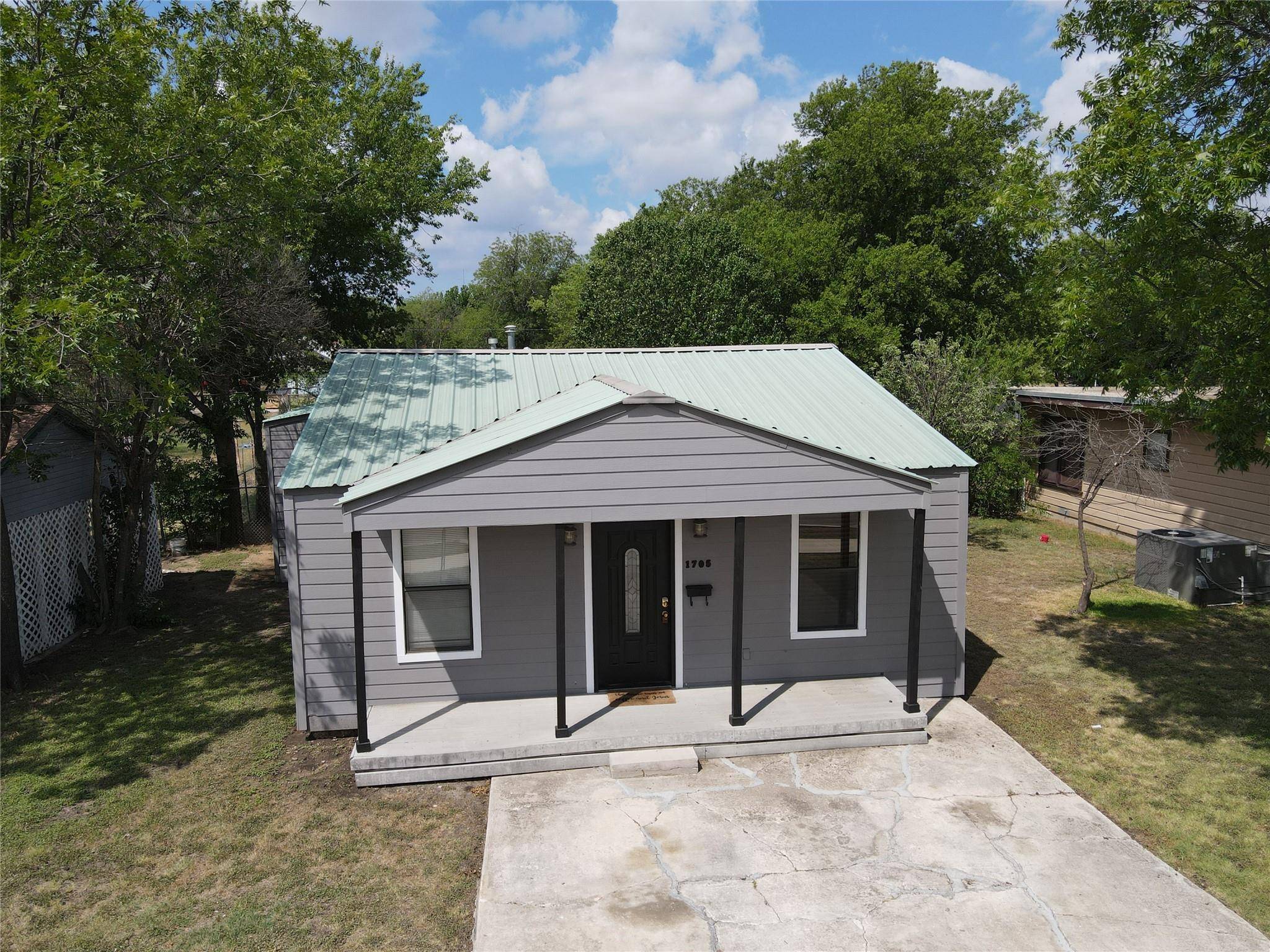 Brownwood, TX 76801,1705 4th Street