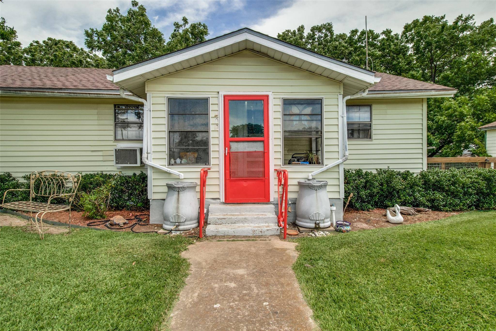 Savoy, TX 75479,102 NE Front