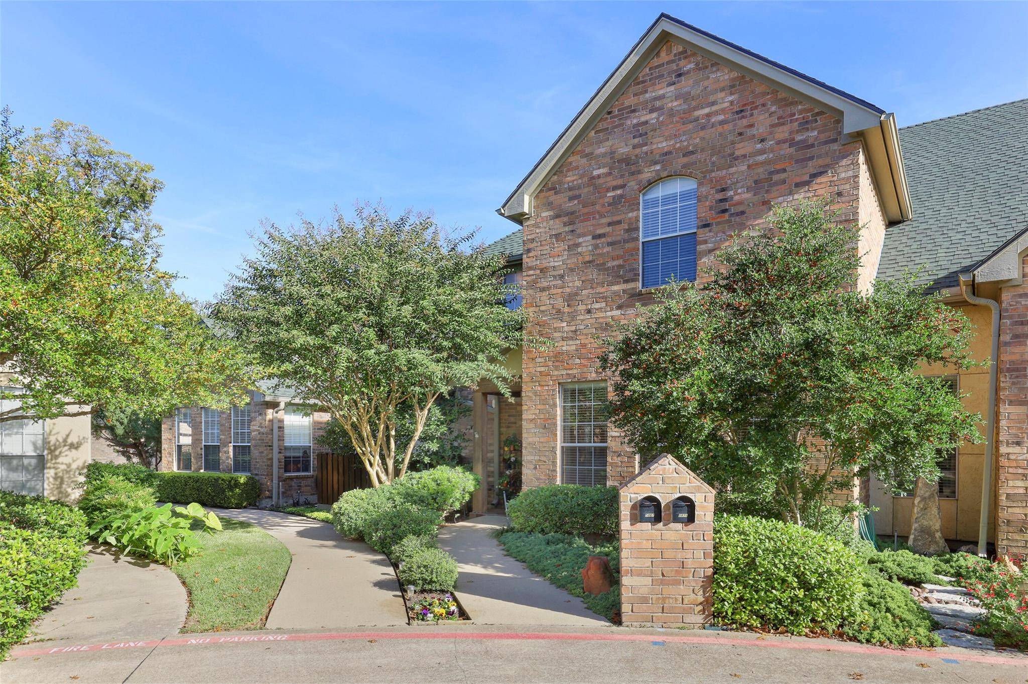 Benbrook, TX 76132,5871 Pecan Chase