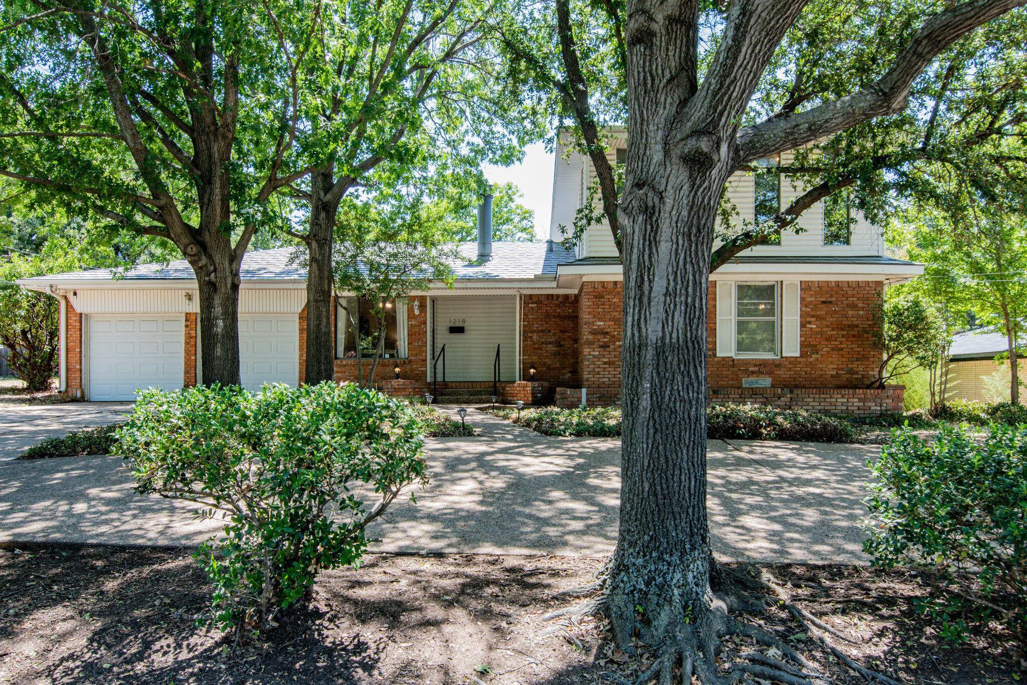 Irving, TX 75061,1218 Brookhollow Drive