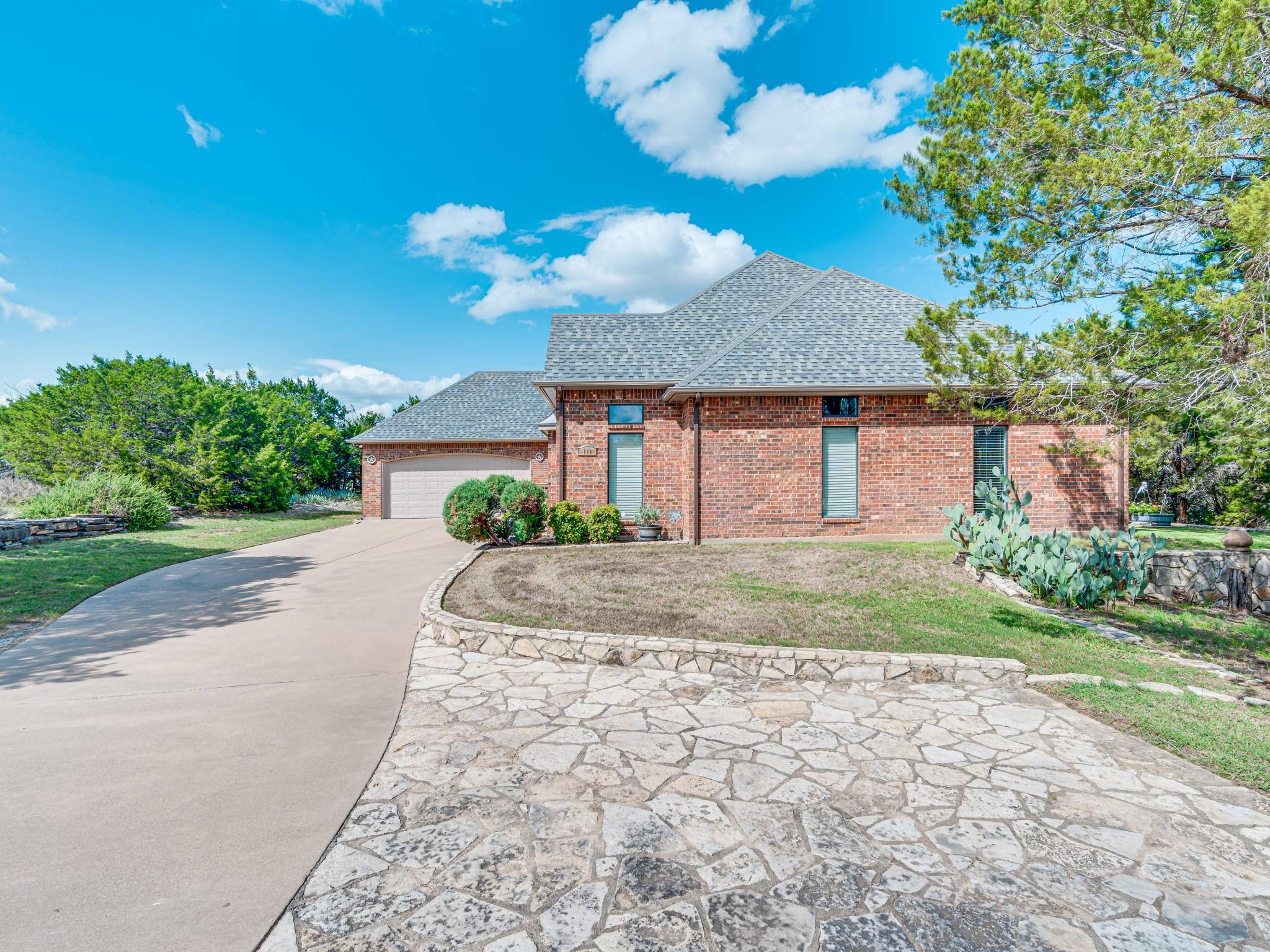 Glen Rose, TX 76043,111 Summit View