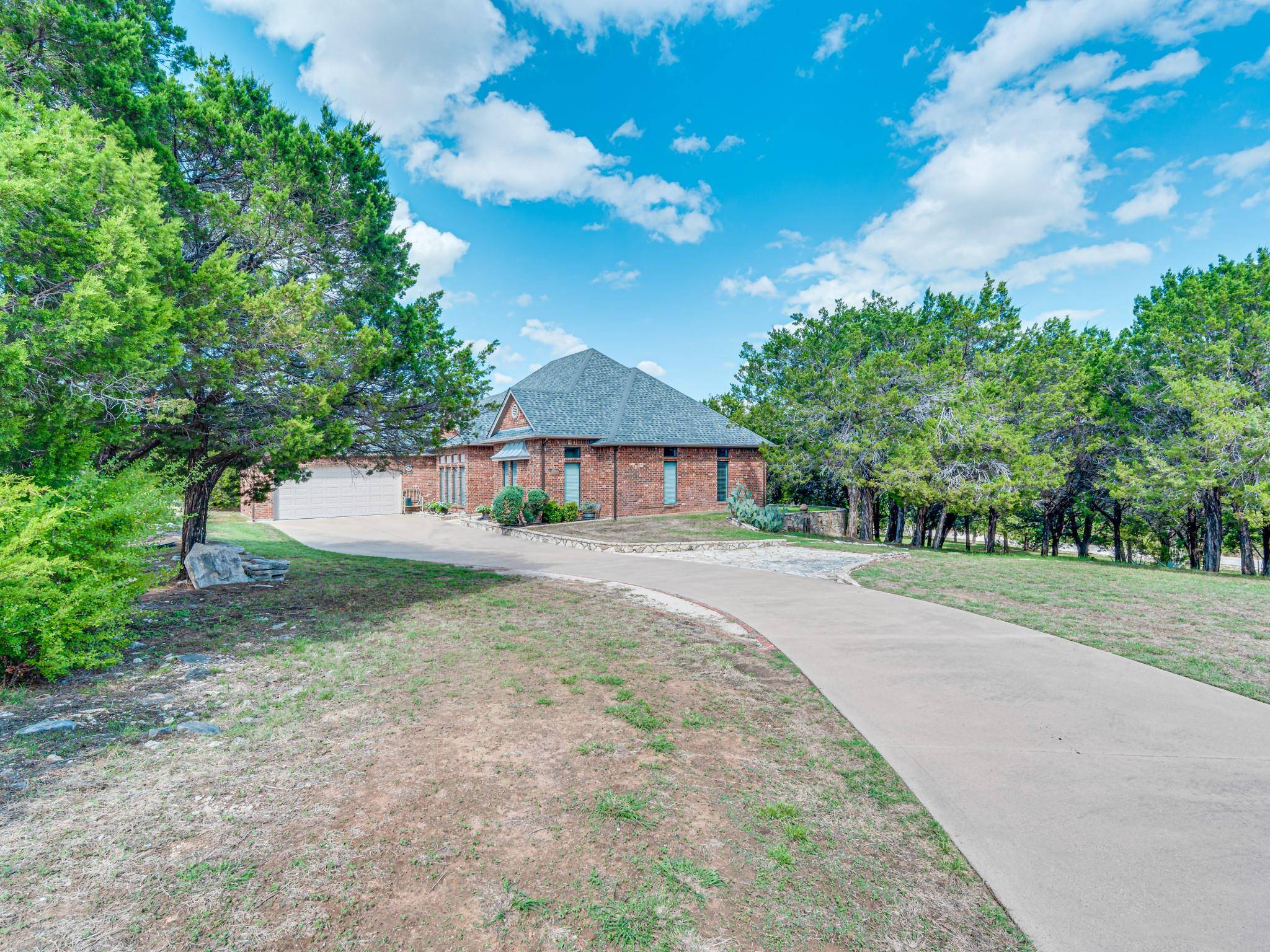 Glen Rose, TX 76043,111 Summit View