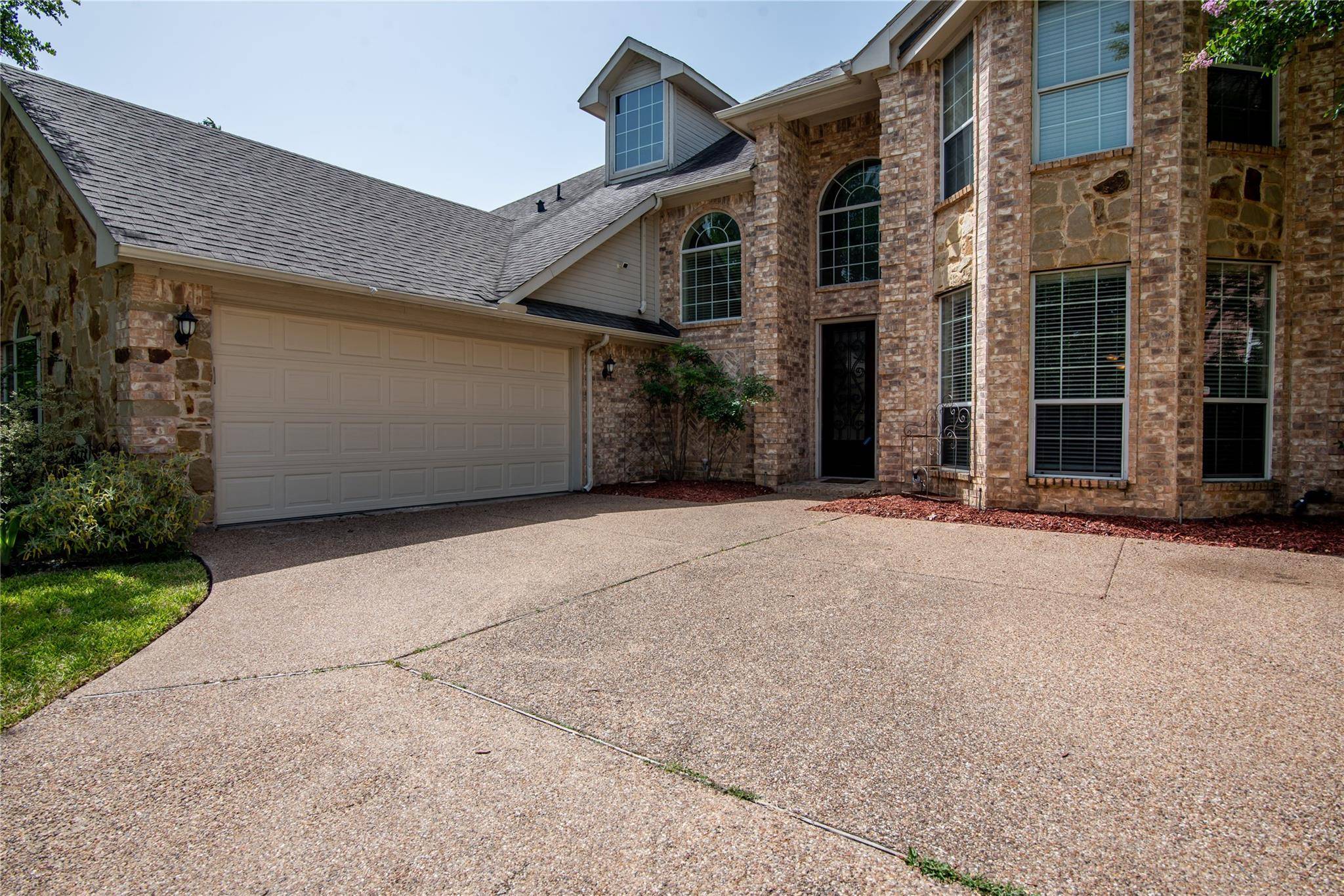 Kennedale, TX 76060,313 Creekwood Court