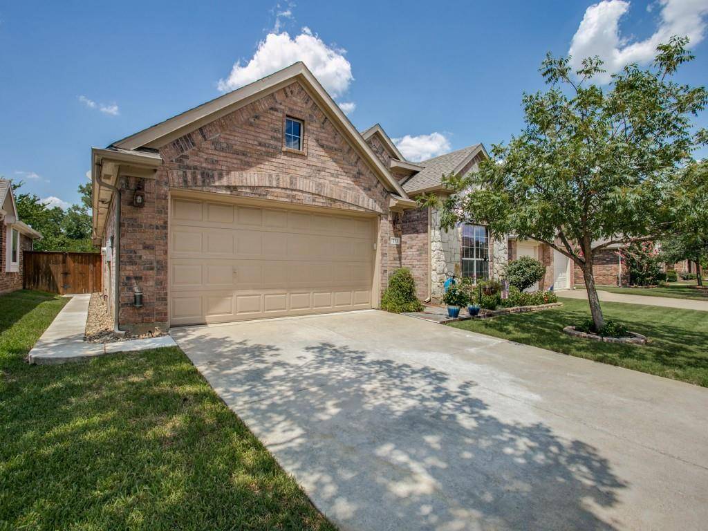 Euless, TX 76039,211 Fountainview Drive