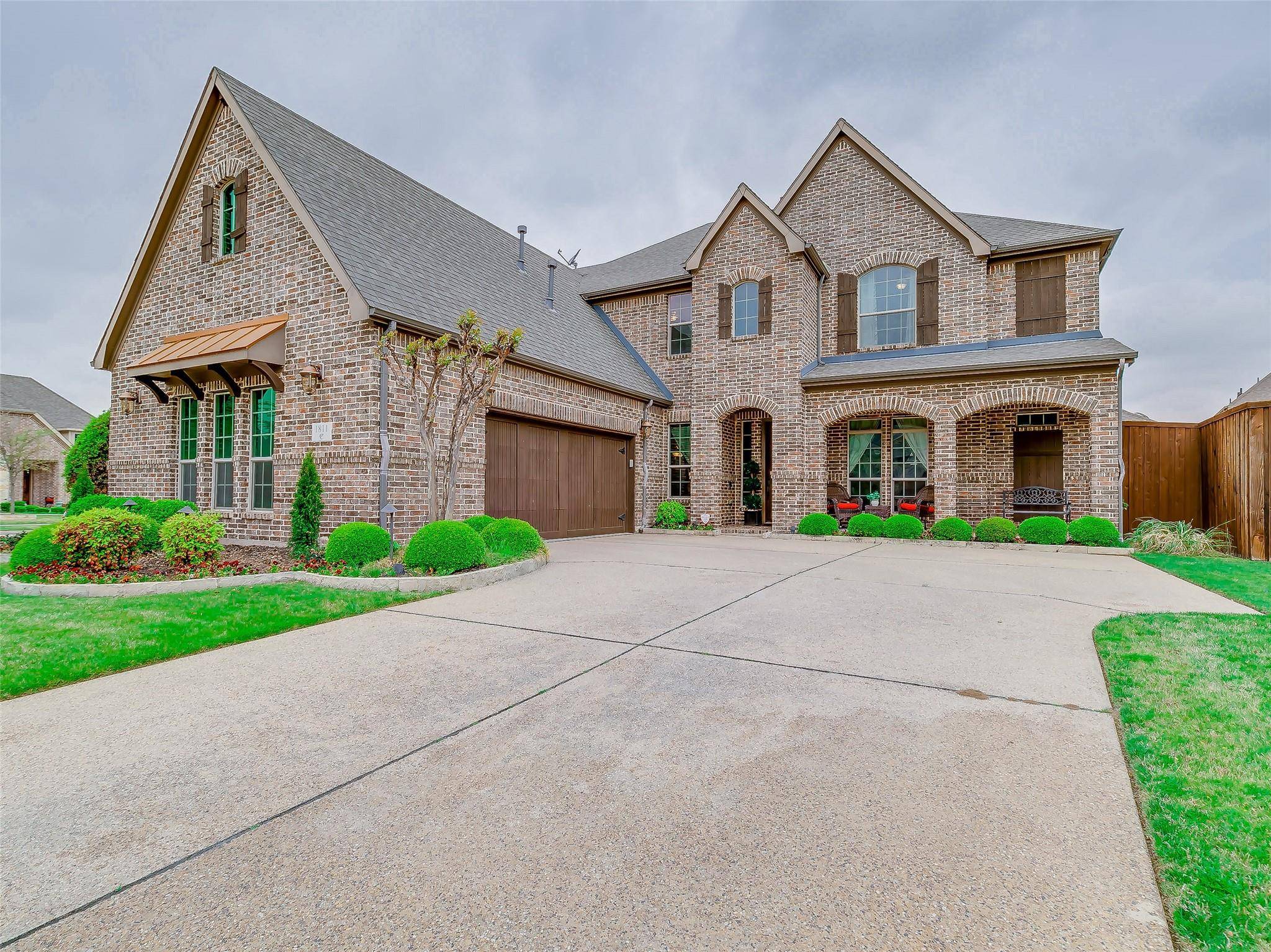 Arlington, TX 76012,1811 Las Luna Lane