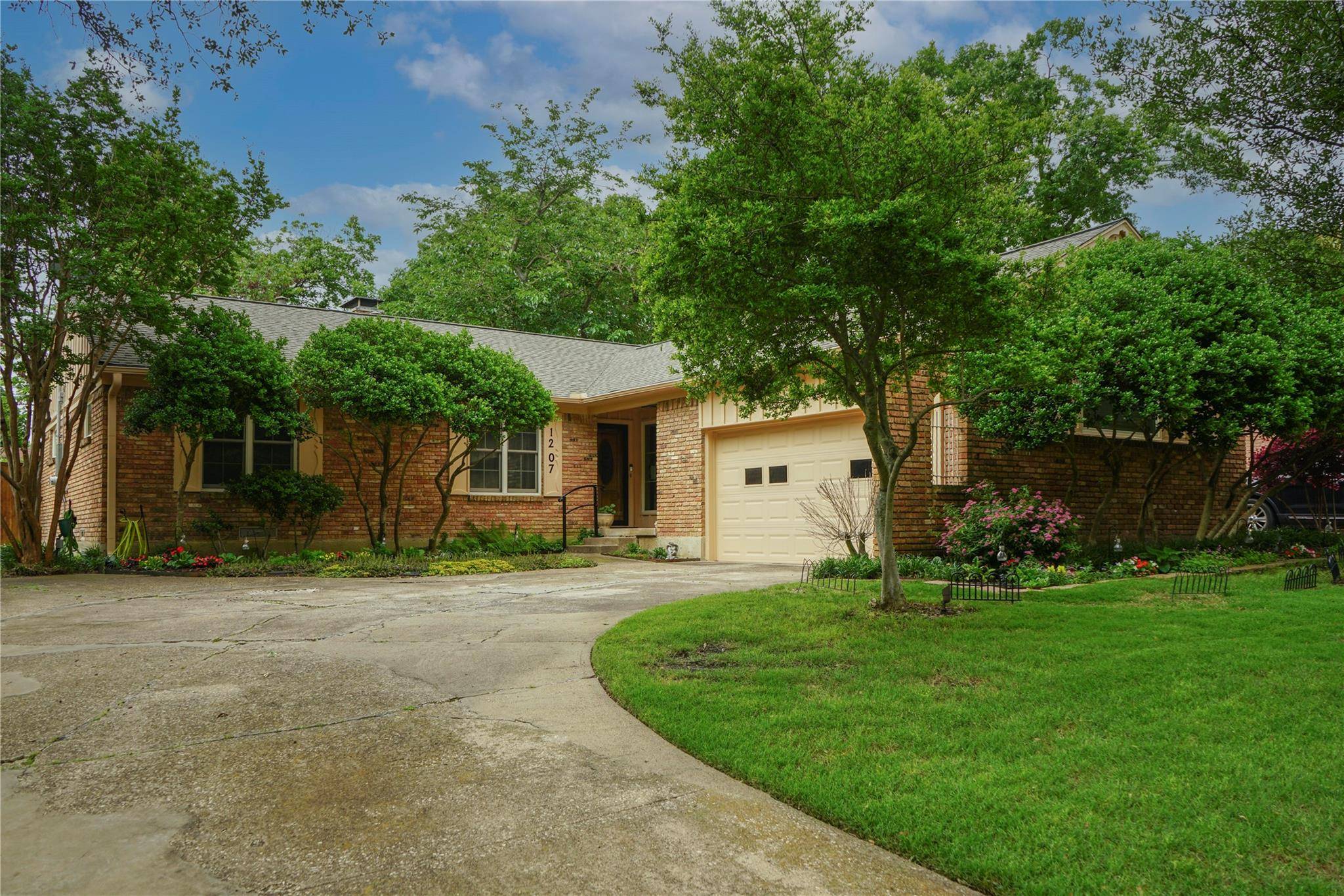 Richardson, TX 75080,1207 Northlake Drive