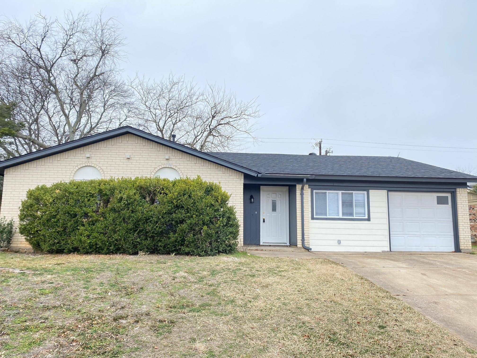 Crowley, TX 76036,124 S Heights Drive