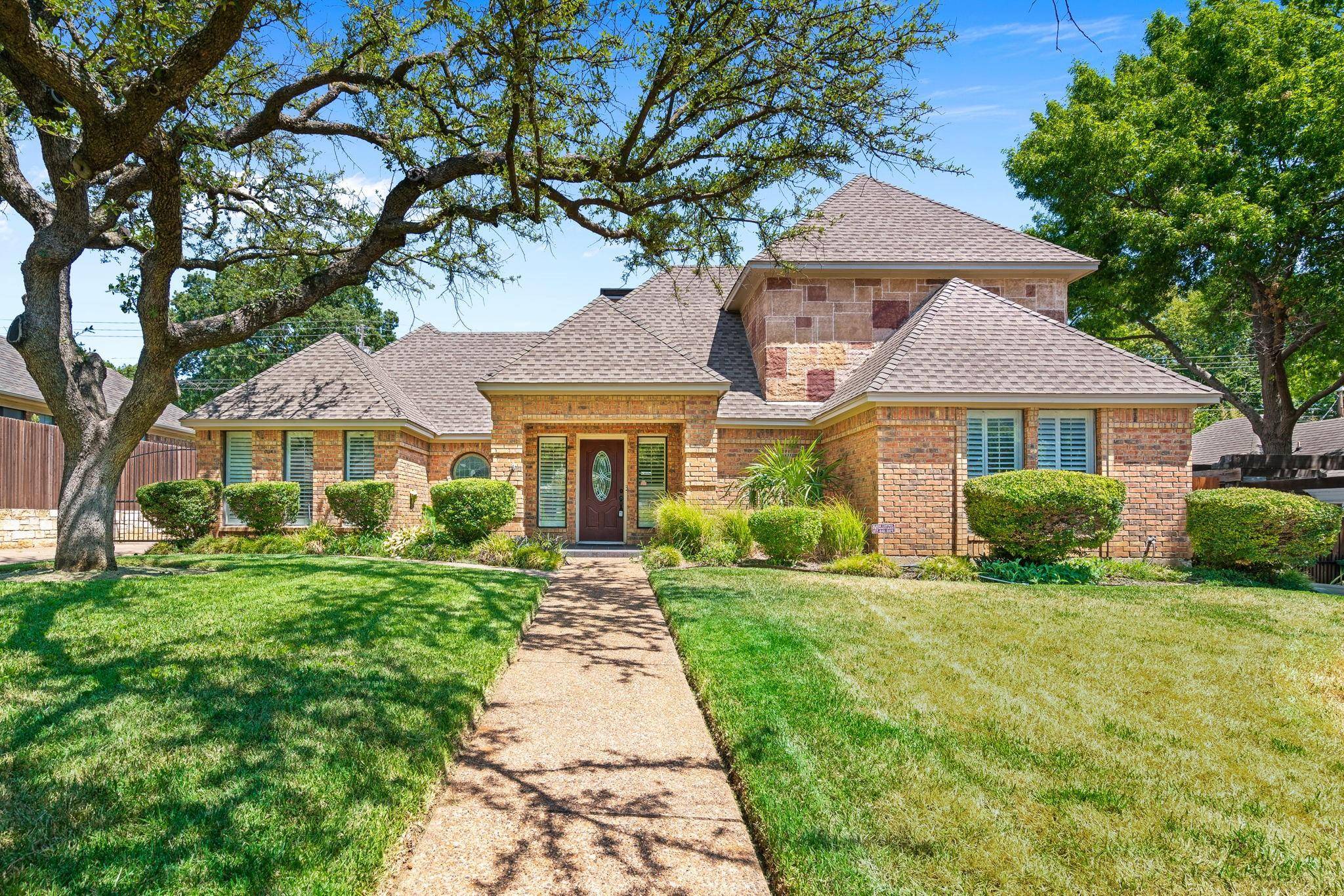 Grapevine, TX 76051,2934 Woodland Hills Drive