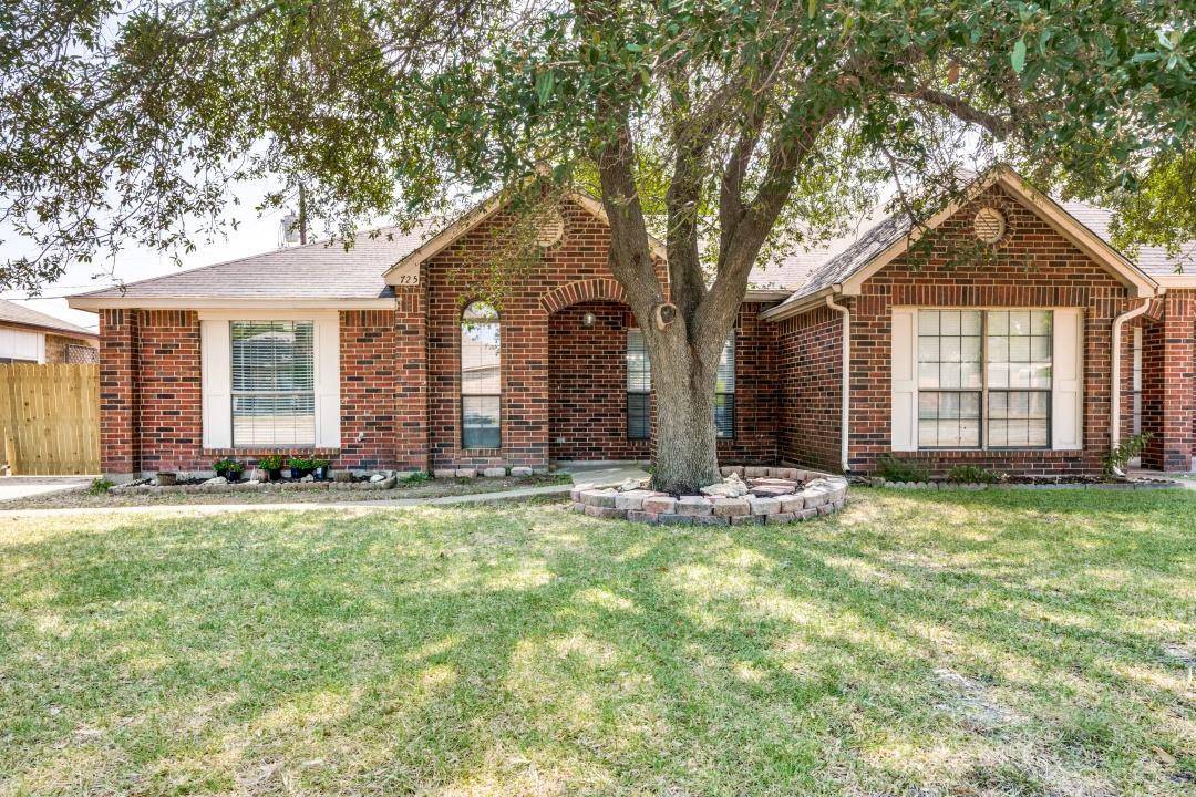 Cedar Hill, TX 75104,725 Lemons Street