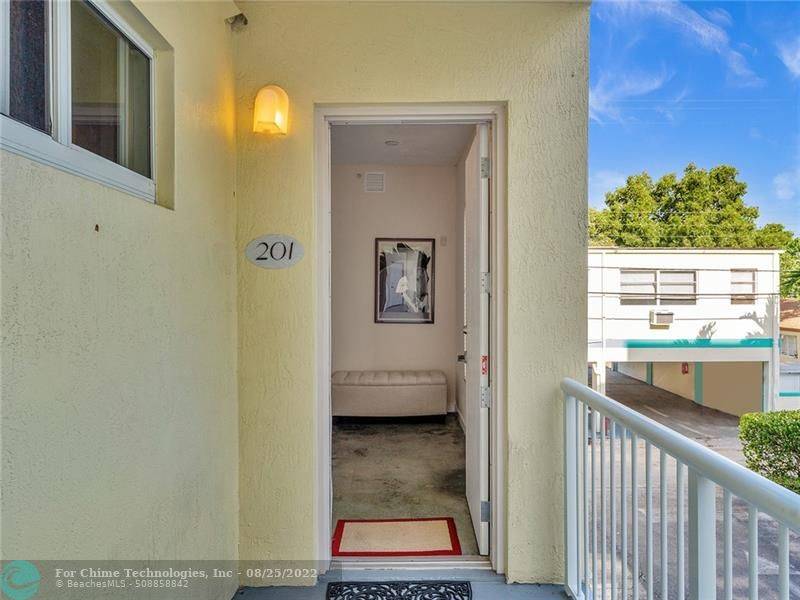 Lake Worth Beach, FL 33460,108 Lake Avenue  #201