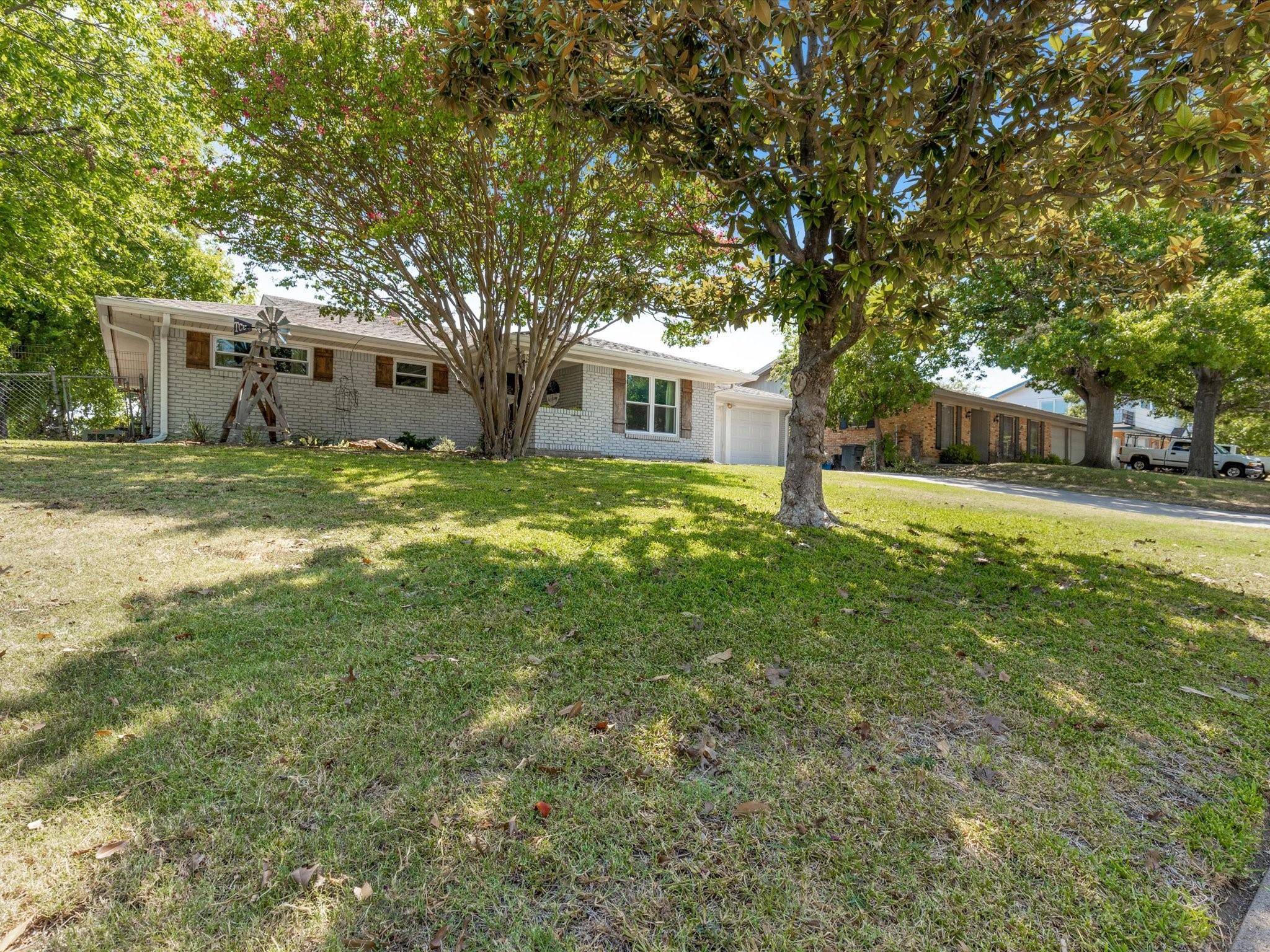 Benbrook, TX 76126,1312 Mildred Lane