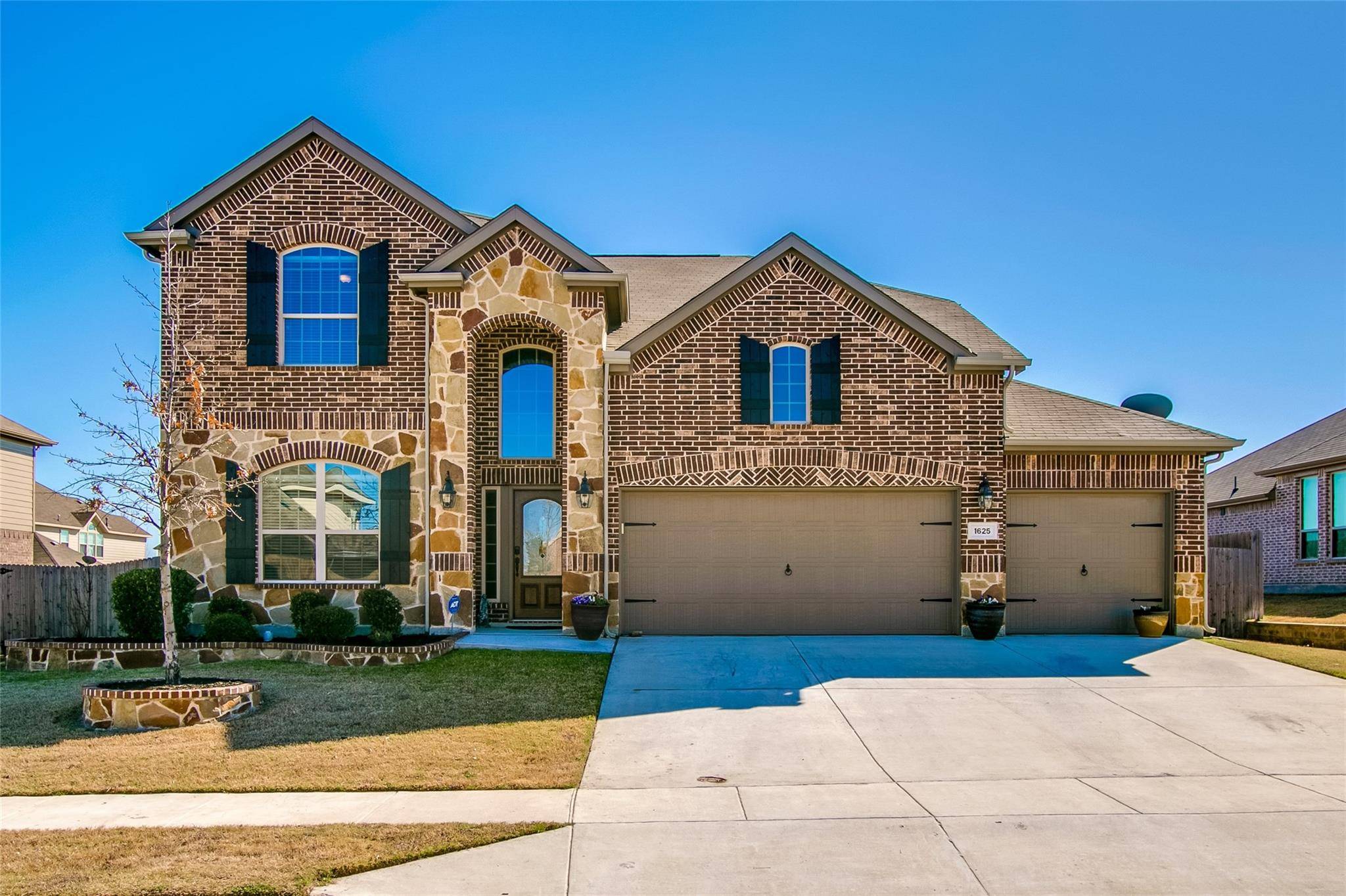 Haslet, TX 76052,1625 Suncatcher Way