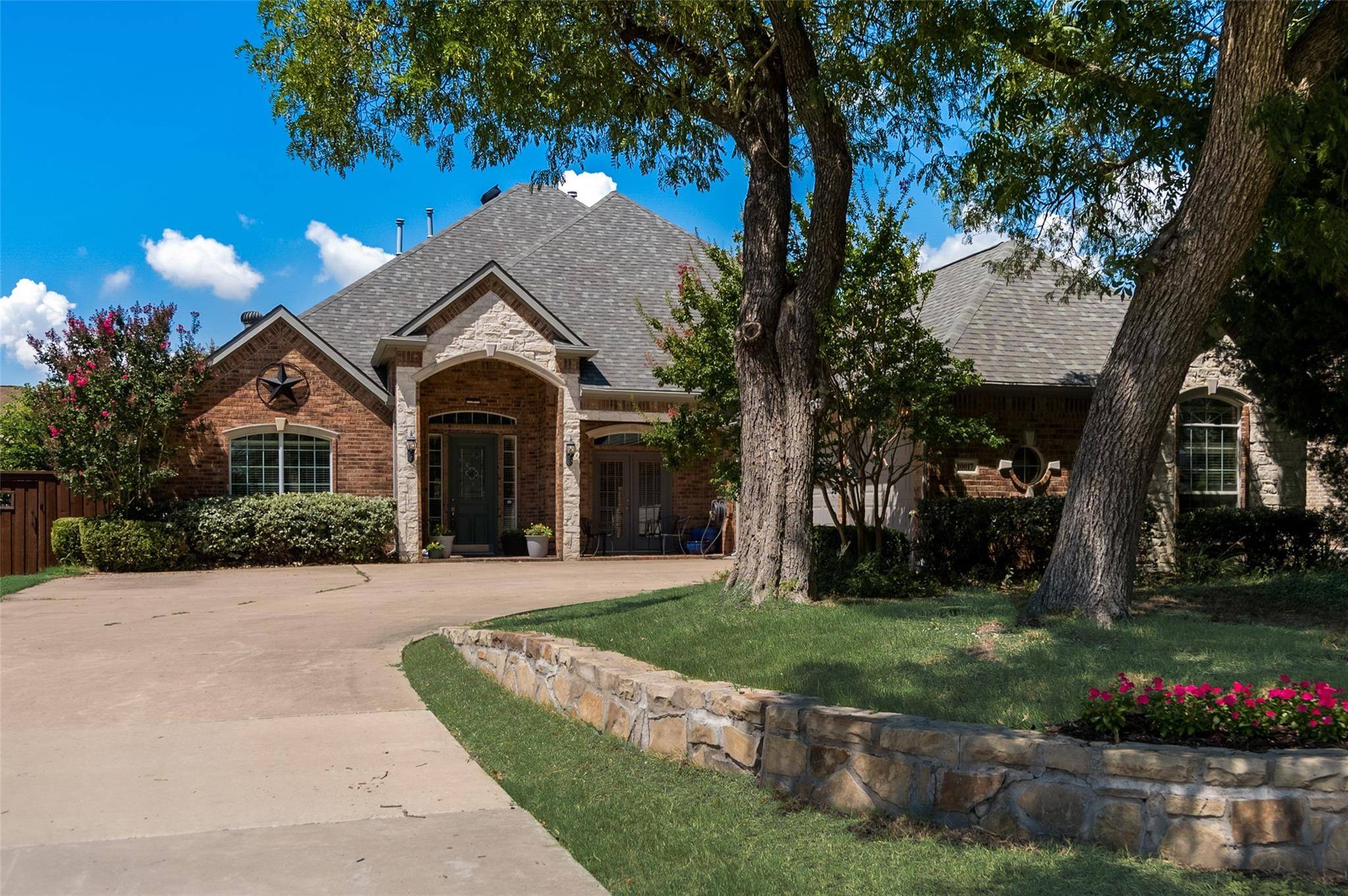 Rowlett, TX 75089,10017 Huffines Drive