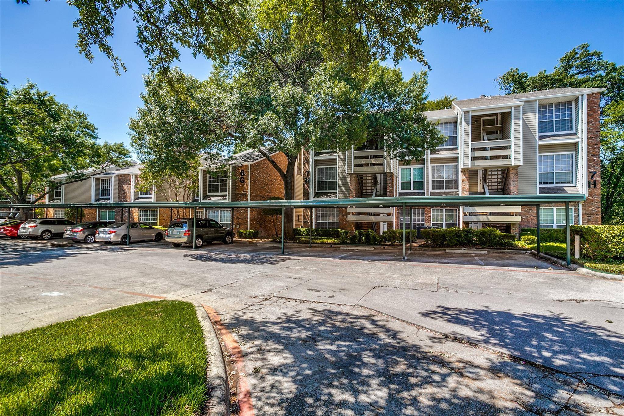 Dallas, TX 75243,8555 Fair Oaks Crossing #608