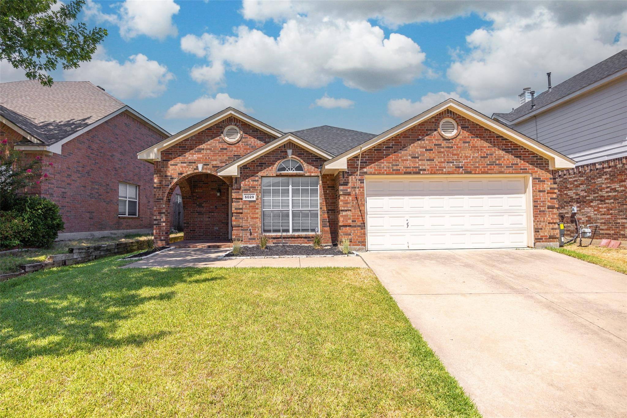 Fort Worth, TX 76135,5029 Skymeadow Drive