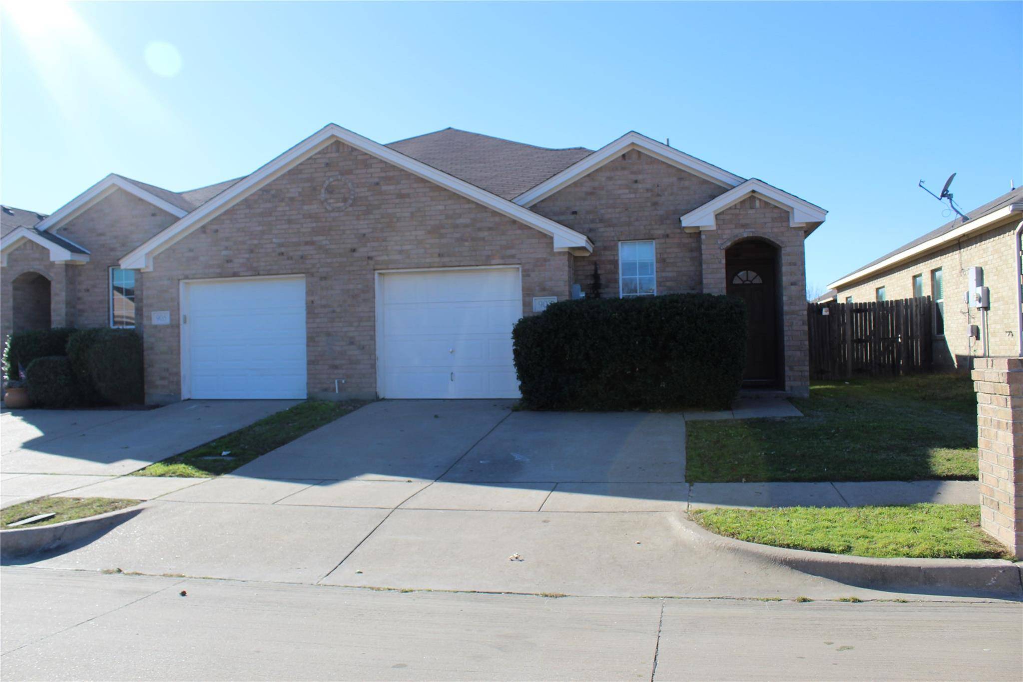 Burleson, TX 76028,907 Walnut Street